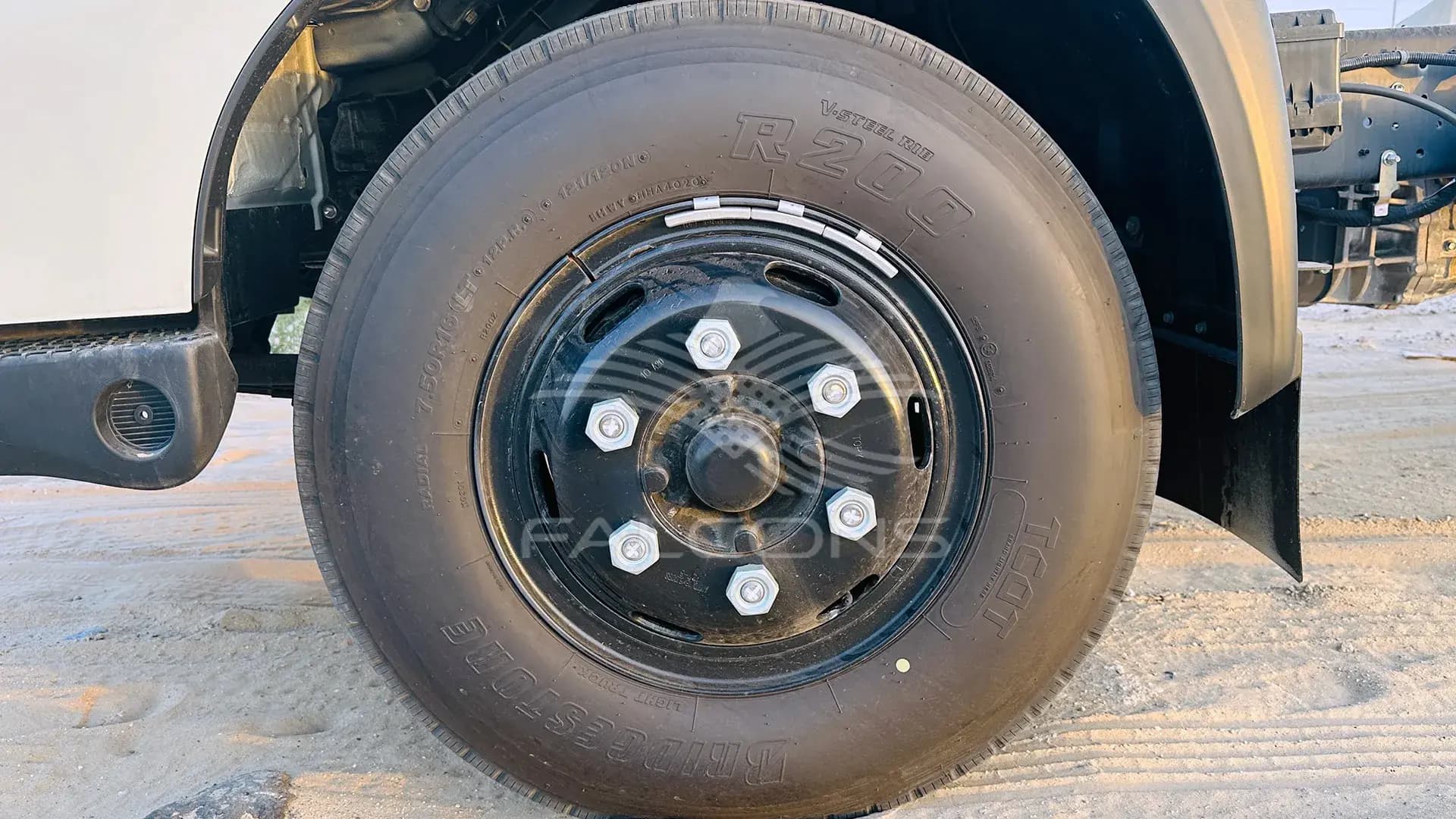 XZU 720L 7.5T 4X2 CHASS CAB 136CV ABS - Image 7