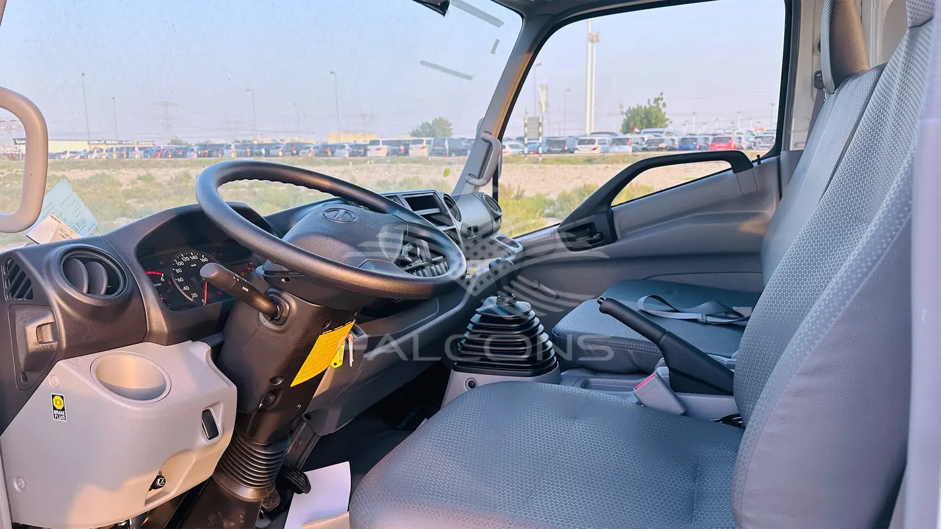 XZU 720L 7.5T 4X2 CHASS CAB 136CV ABS - Image 9