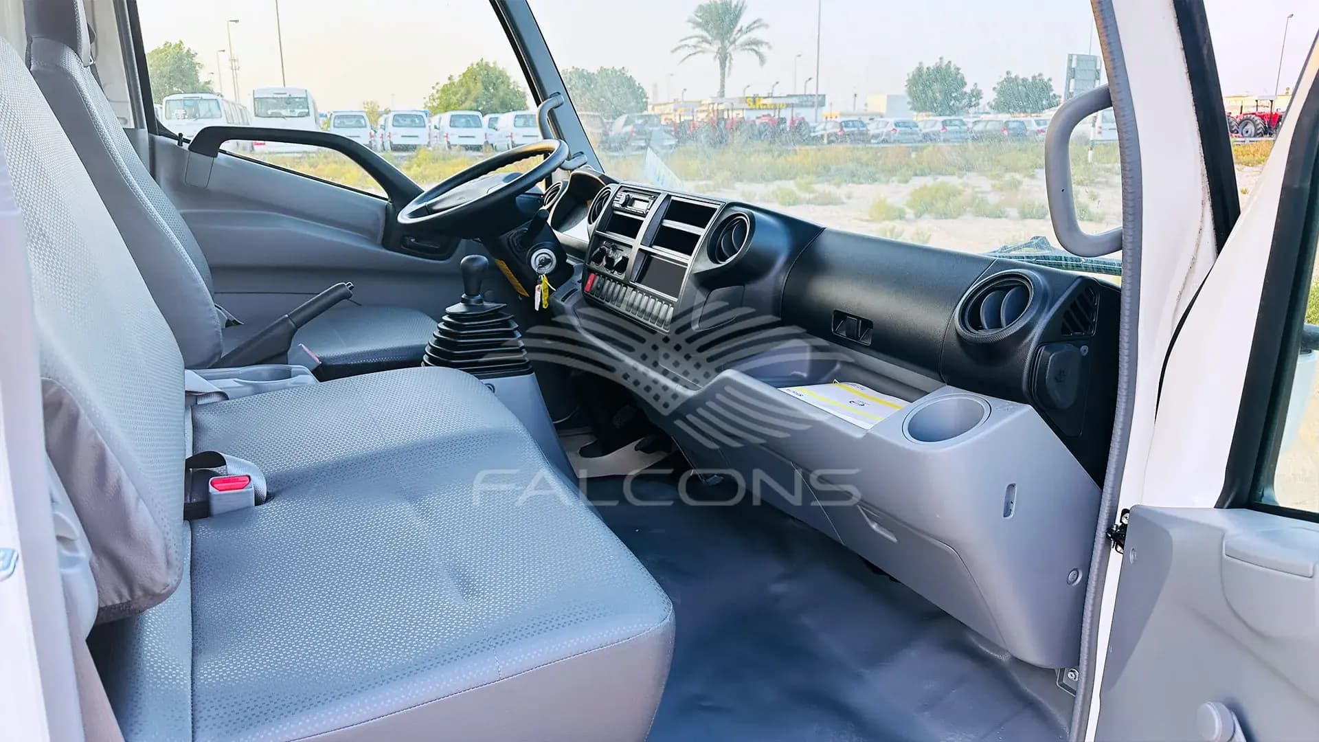 XZU 720L 7.5T 4X2 CHASS CAB 136CV ABS - Image 13