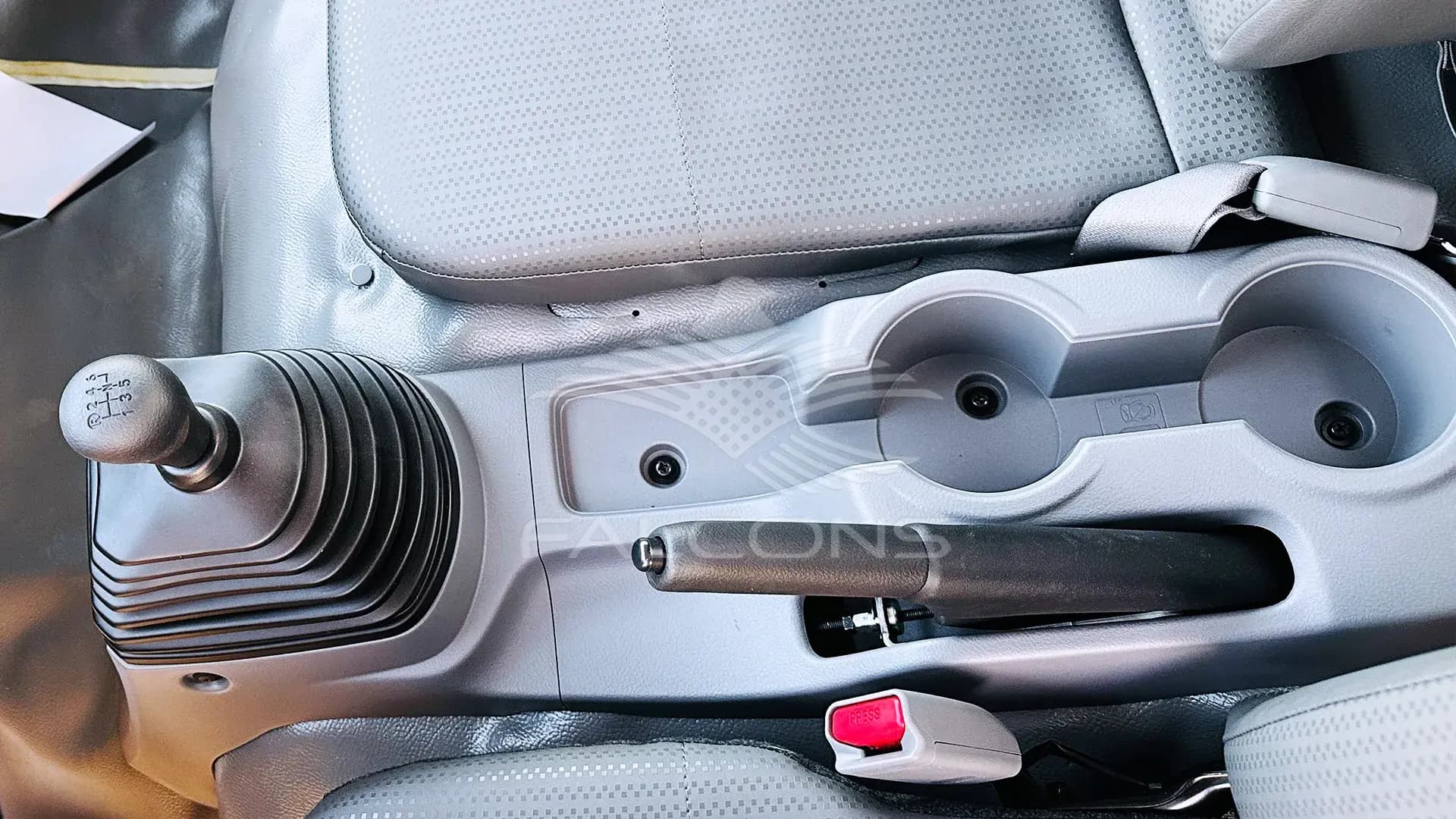 XZU 720L 7.5T 4X2 CHASS CAB 136CV ABS - Image 14