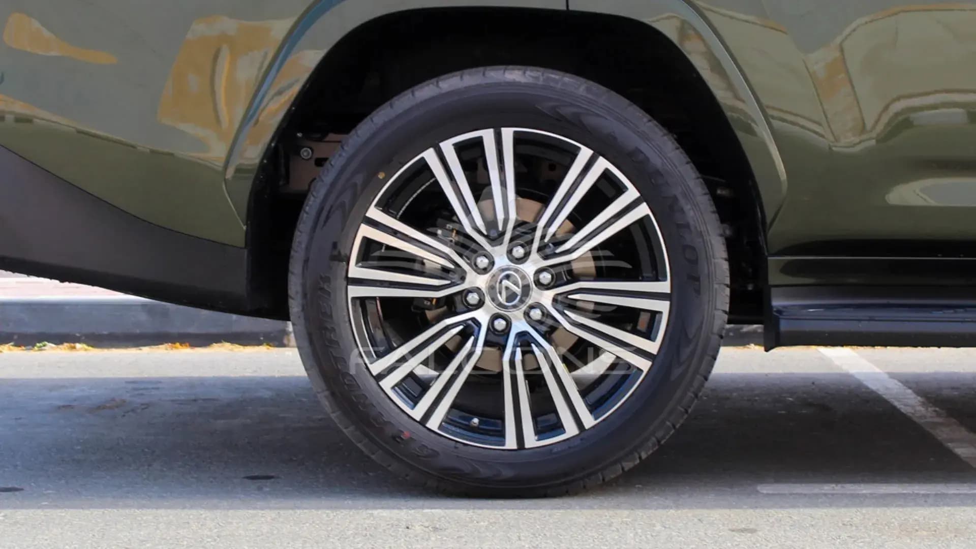 3.5L SIGNATURE AT - Image 9