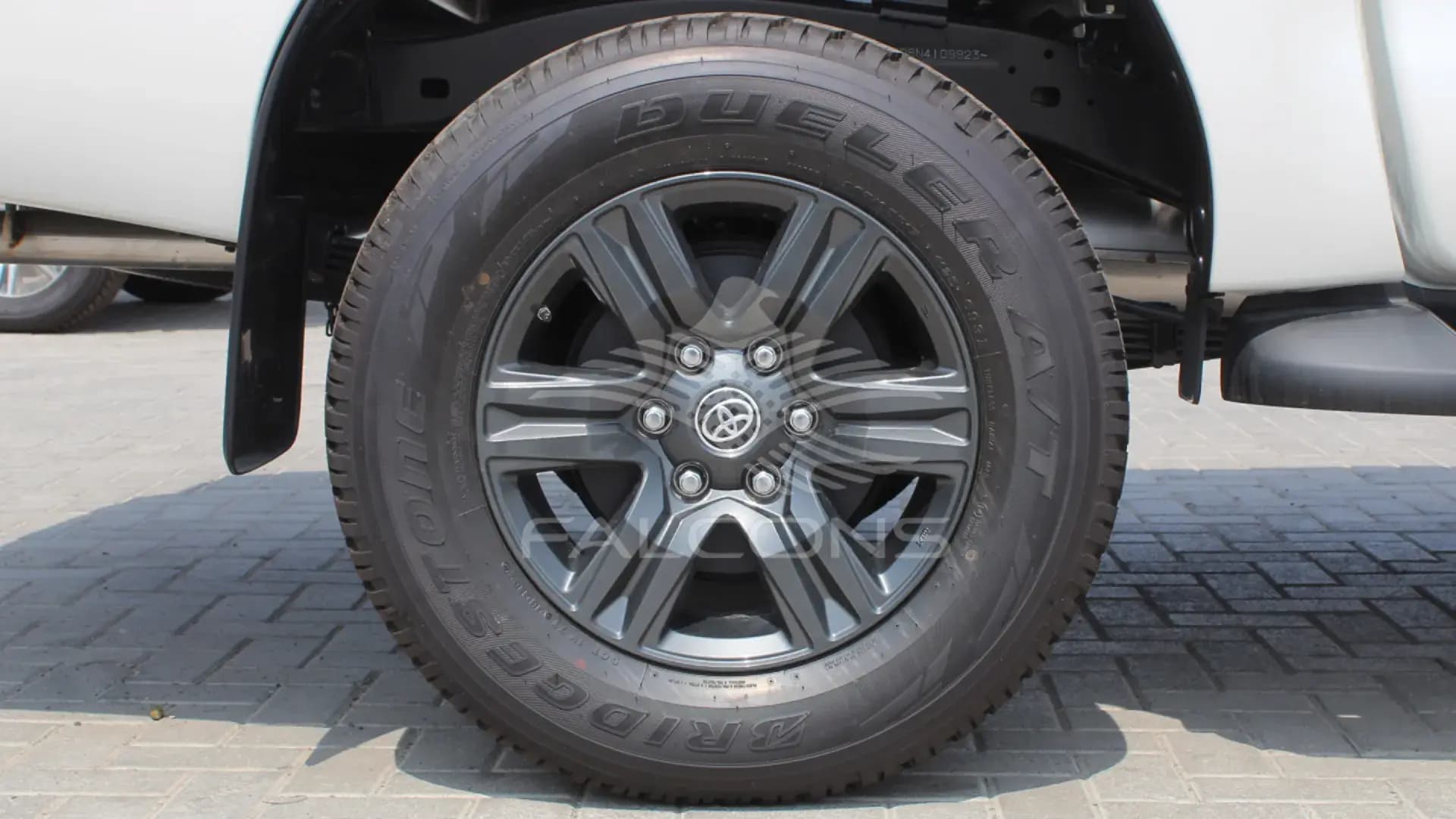 2.4L GLX D DC 4WD MT - Image 17