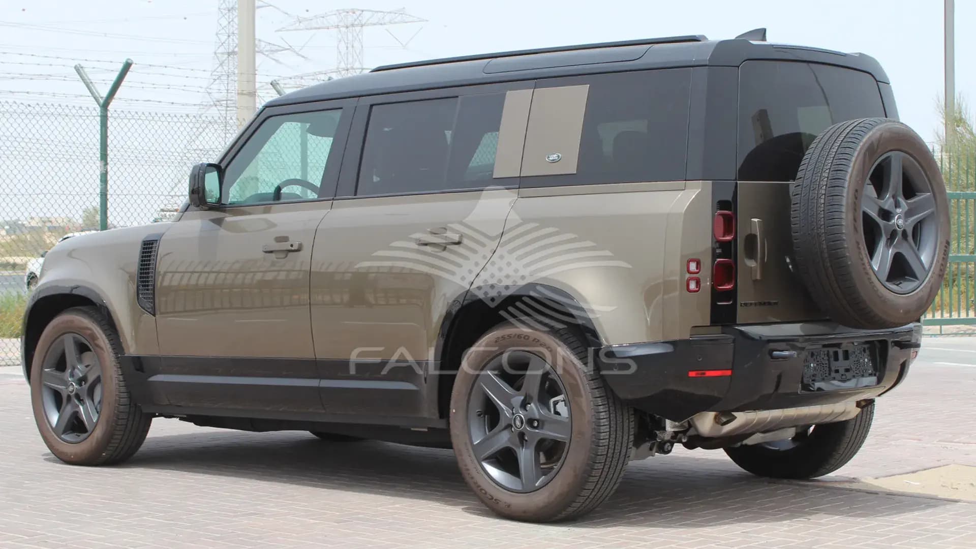 3.0L V6 110 P400 X-Dynamic SE 5DR - AT - Image 2