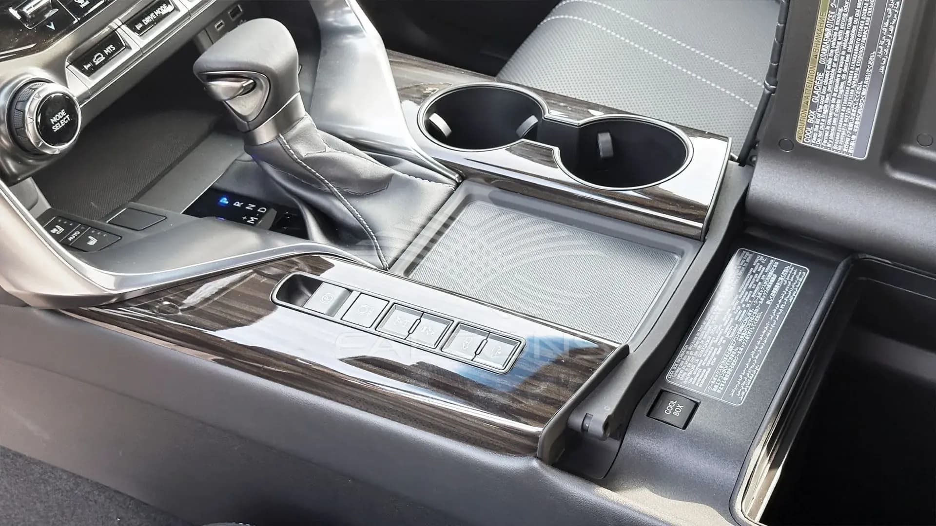 3.5L VIP 4WD AT - Image 15