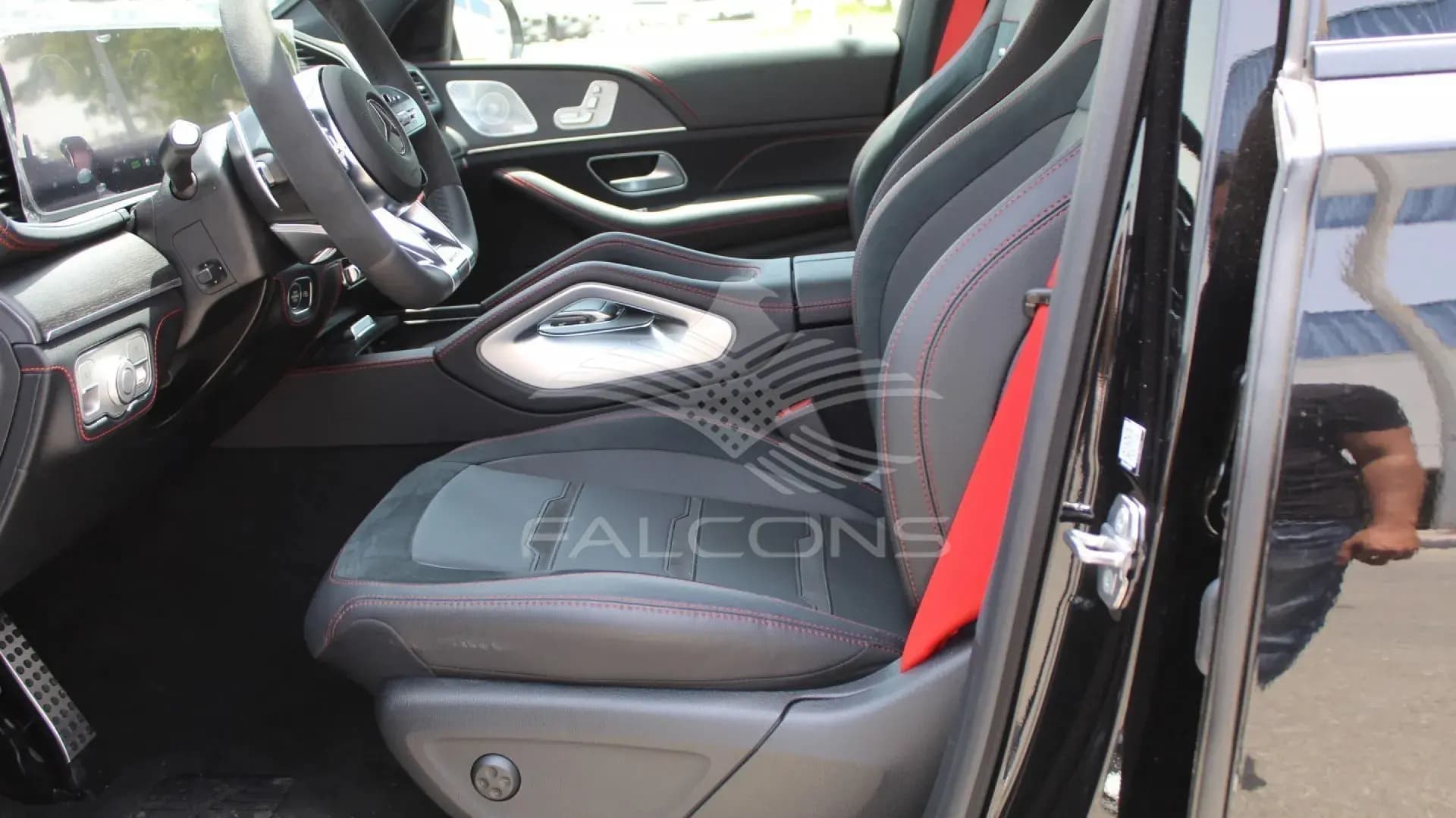 53 3.0L AMG COUPE AT - Image 10