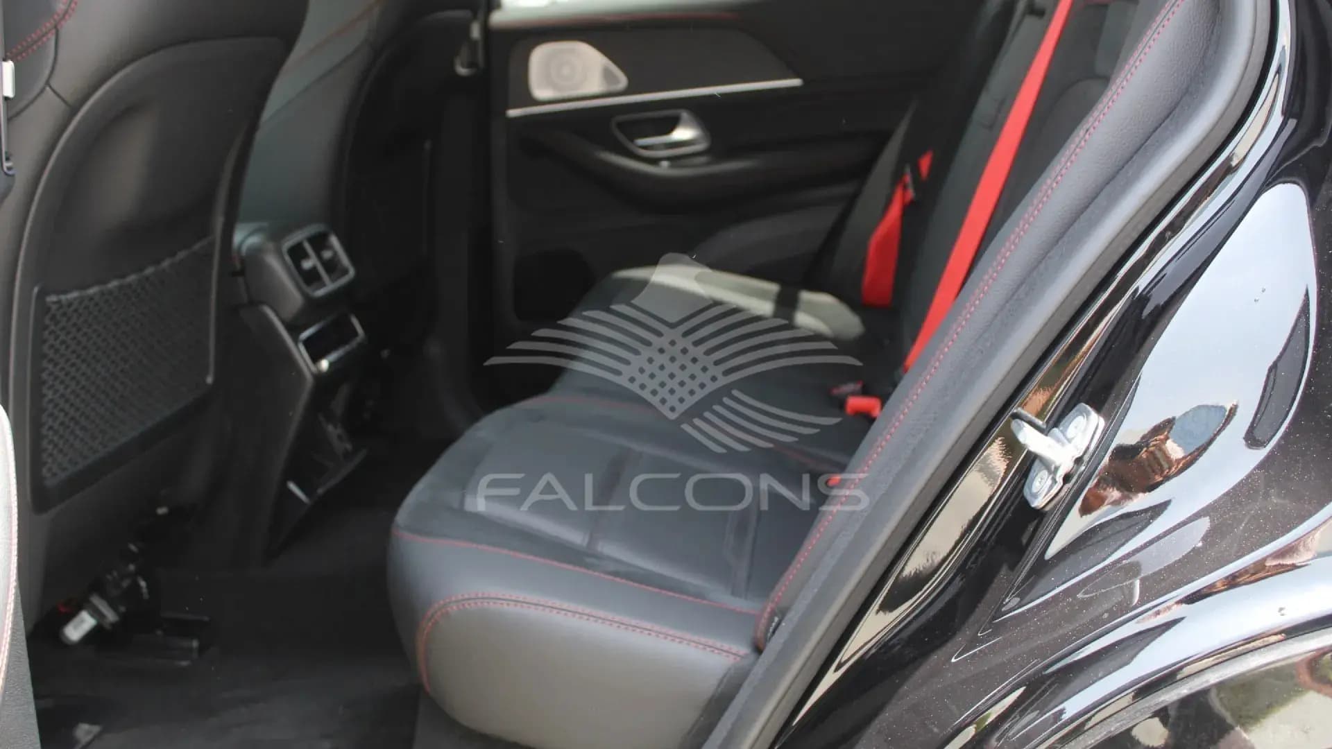 53 3.0L AMG COUPE AT - Image 15