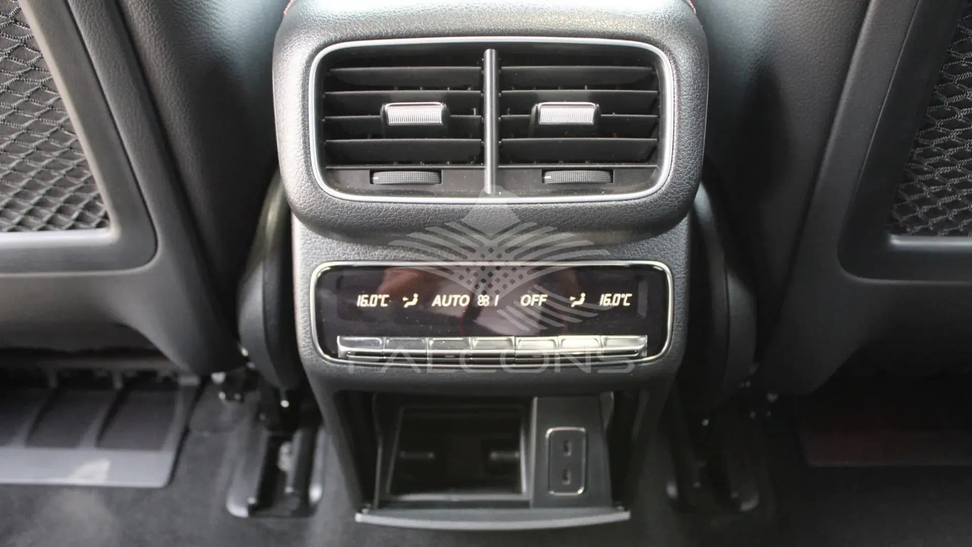 53 3.0L AMG COUPE AT - Image 16