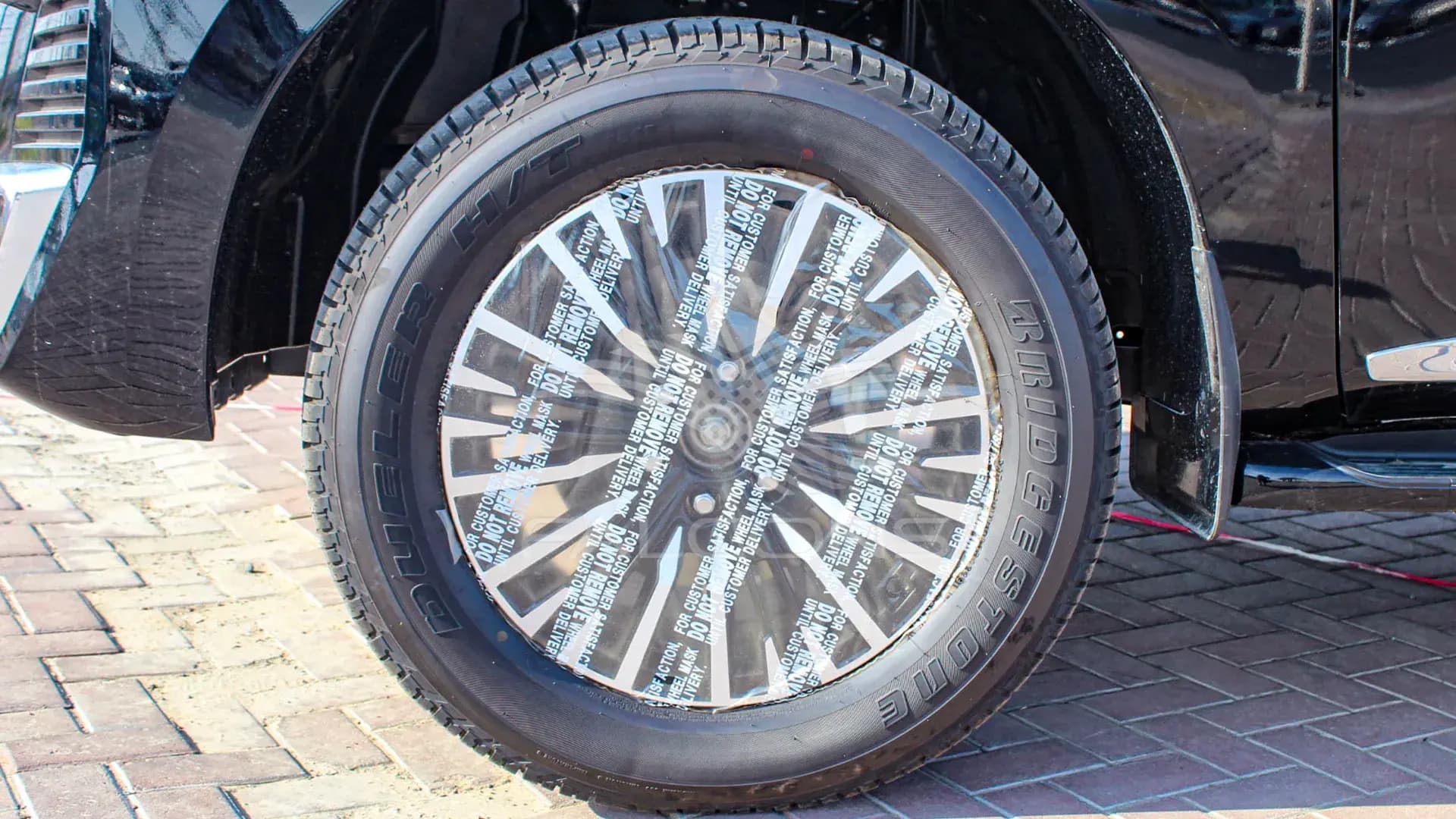 4.0L Platinum AT - Image 12