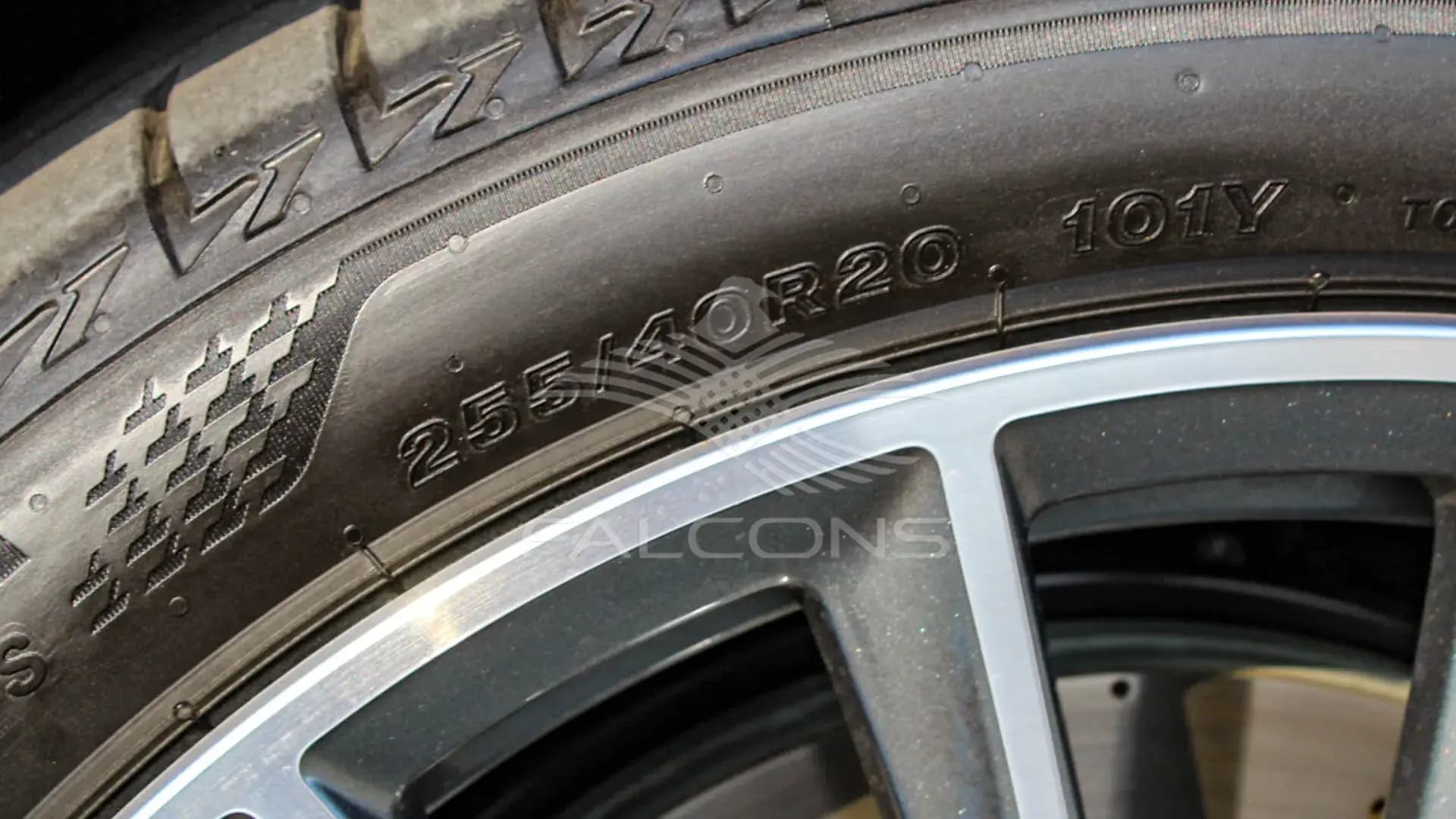 4MATIC 4.0L V8 9AT 2023 - Image 7
