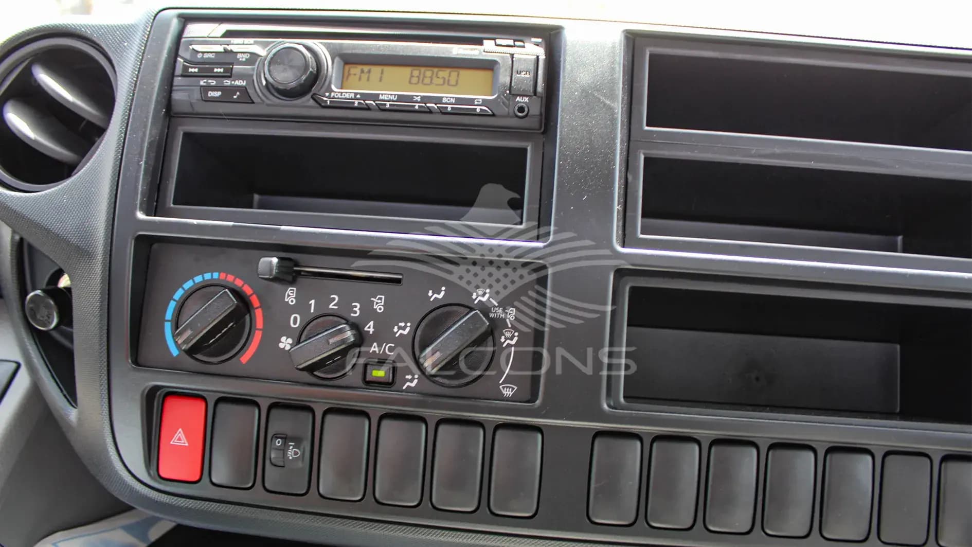 710L 4.0L LIGHT DUTY TRUCK MT - Image 15