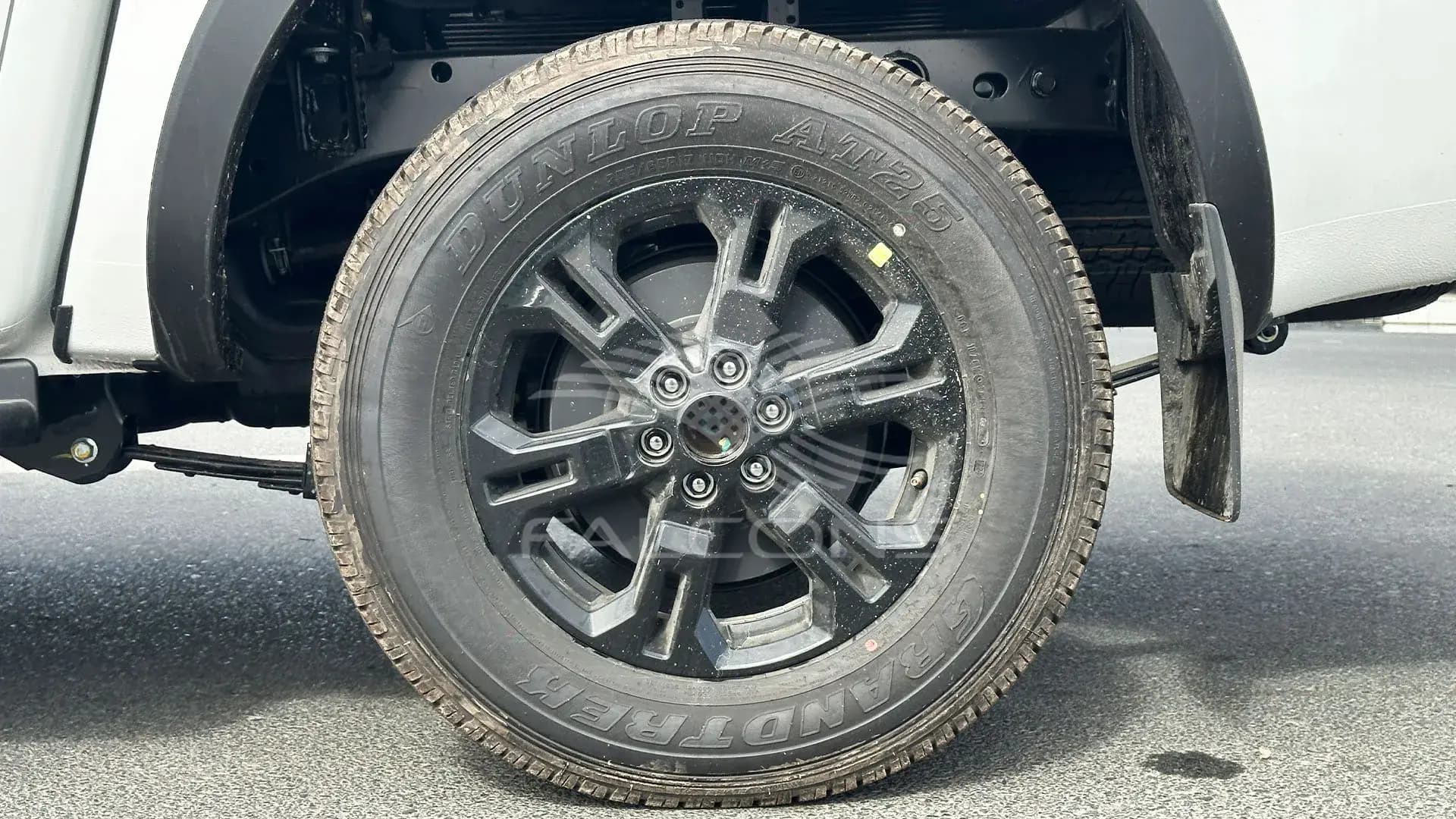 2.5L PRO DSL TURBO 4x4 AT - Image 8