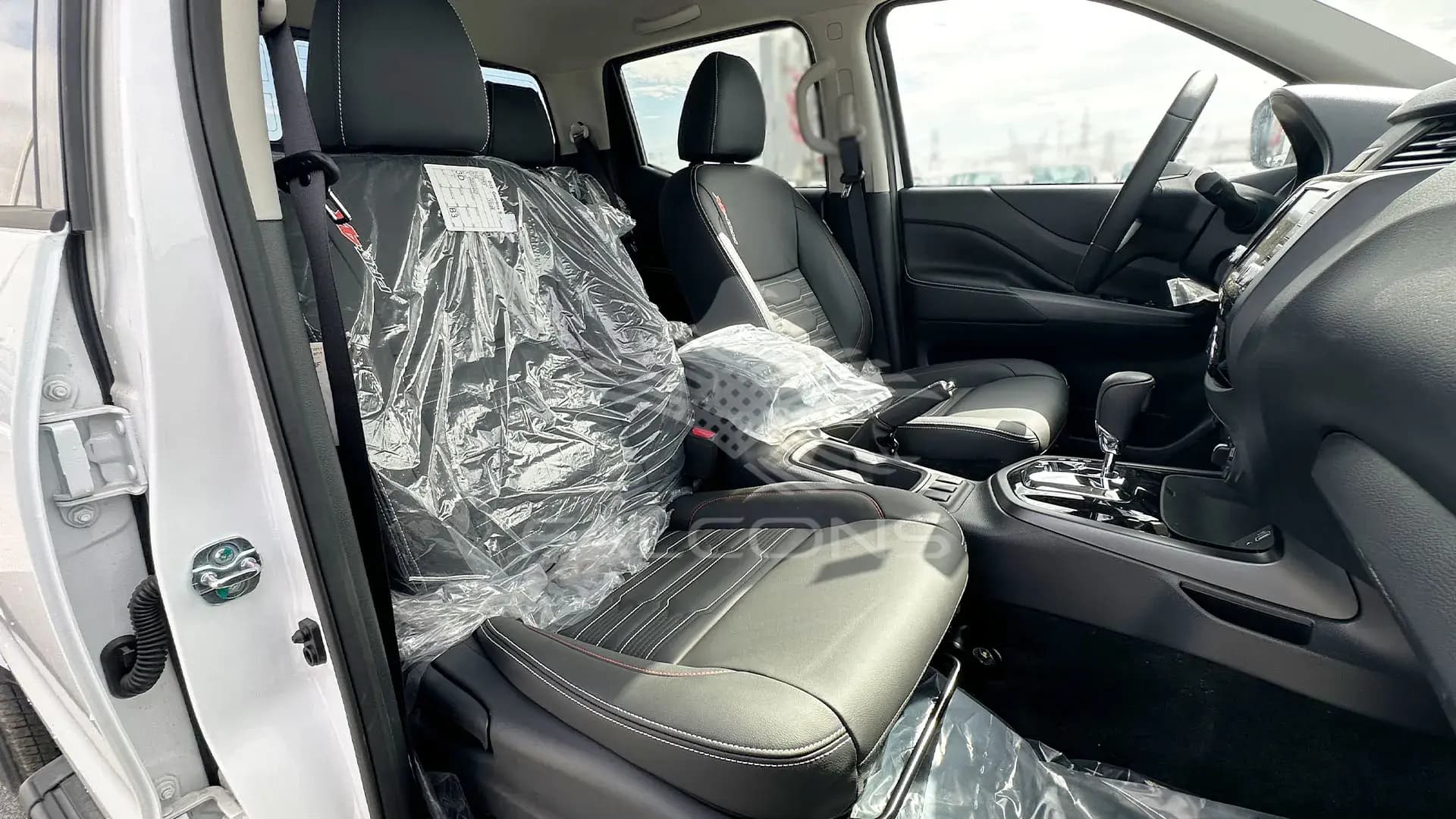 2.5L PRO DSL TURBO 4x4 AT - Image 11