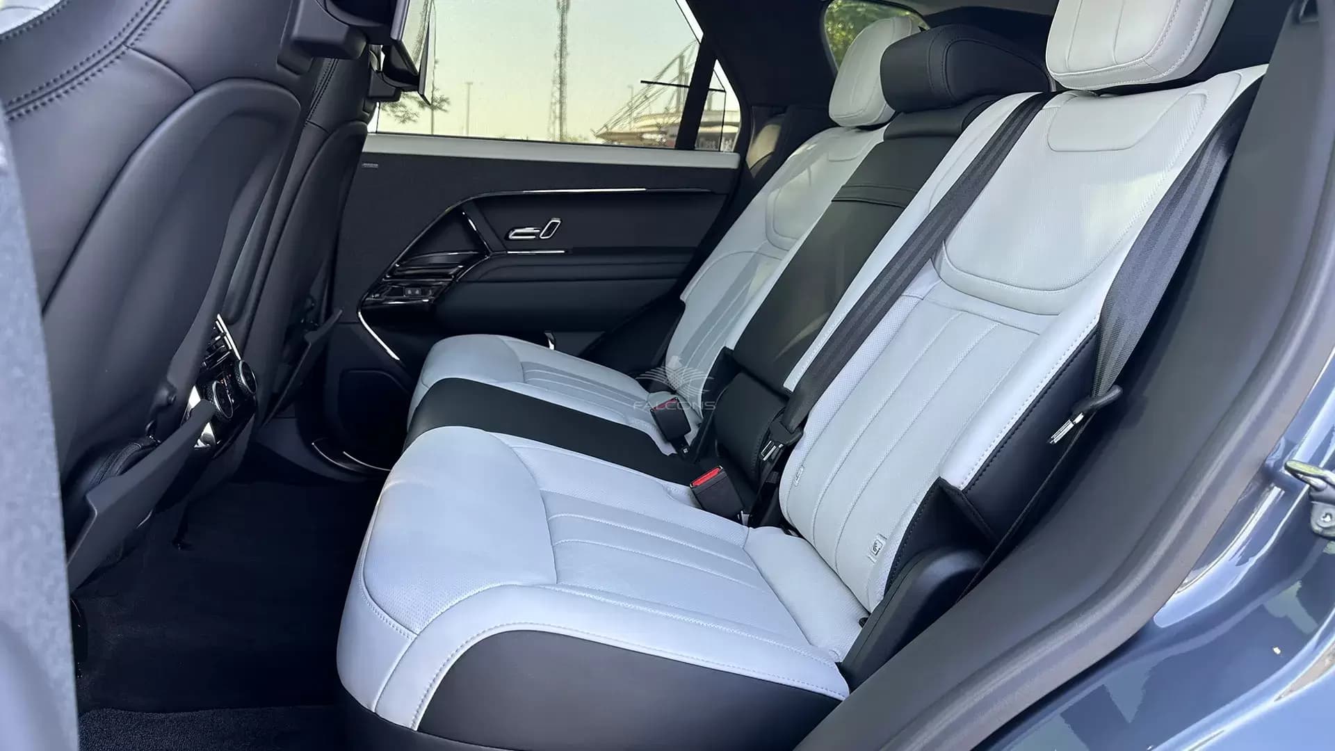 3.0L  FE AUTOBIOGRAPHY TT HYBRID - Image 12