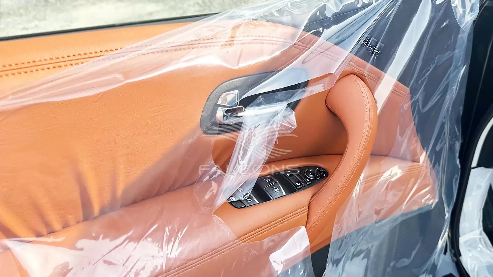 V8 PLATINUM 5.6L - Image 14