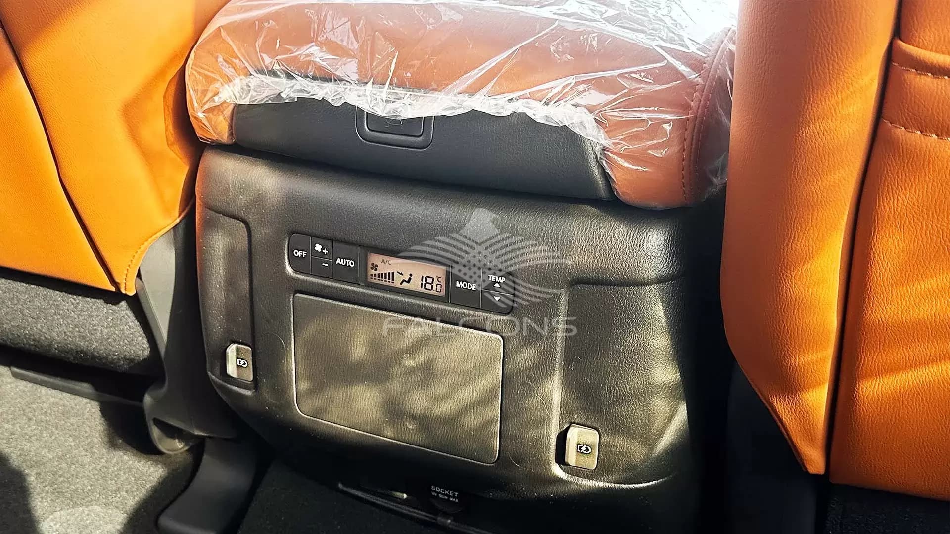 V8 PLATINUM 5.6L - Image 15