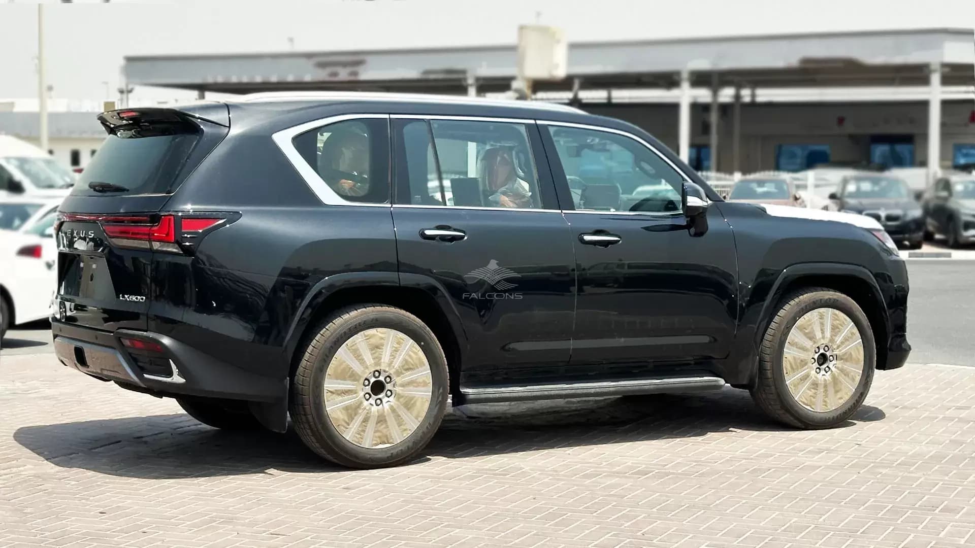 3.5L LX VIP 10 AT - Image 4