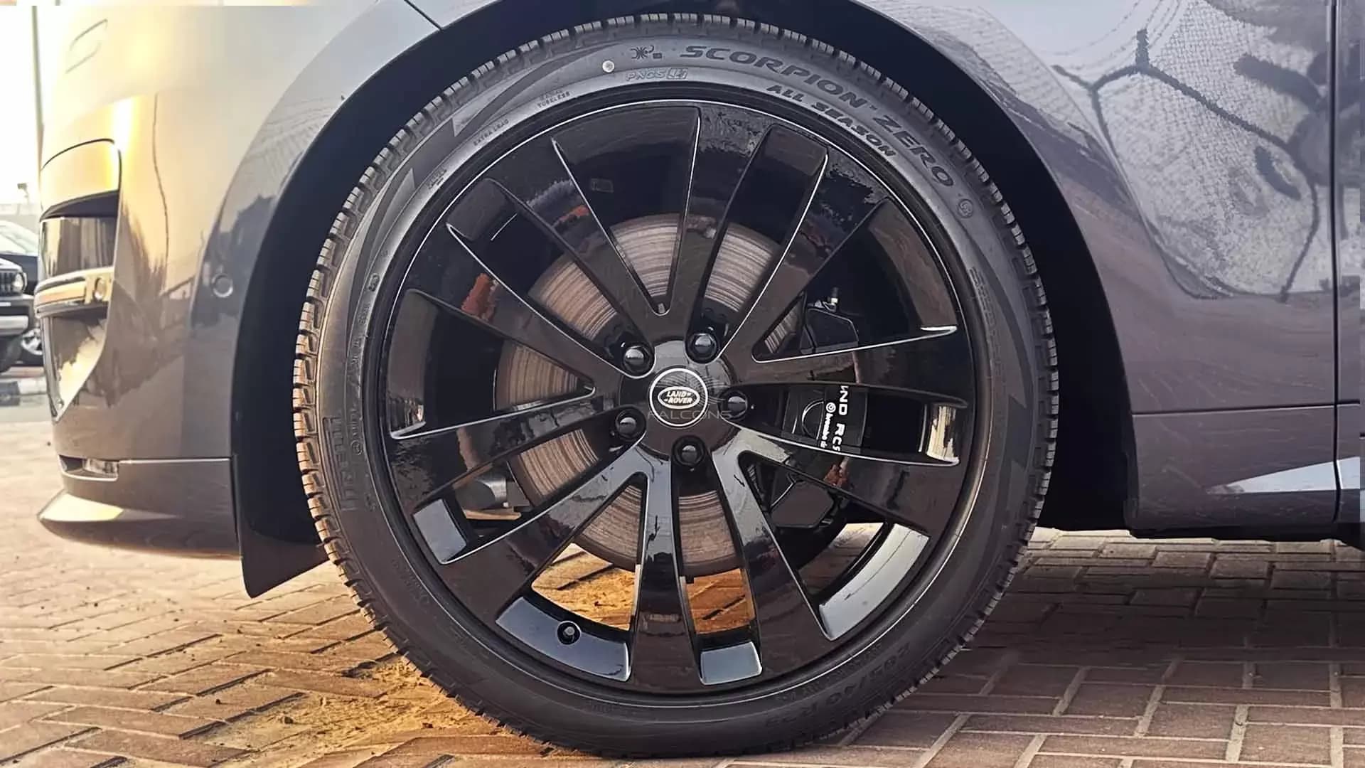 3.0L FE AUTOBIOGRAPHY TT HYBRID - Image 7