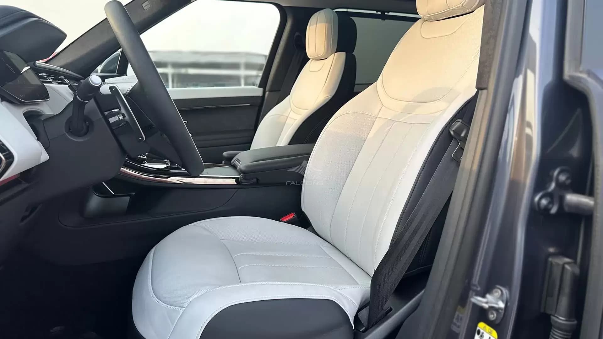 3.0L FE AUTOBIOGRAPHY TT HYBRID - Image 9