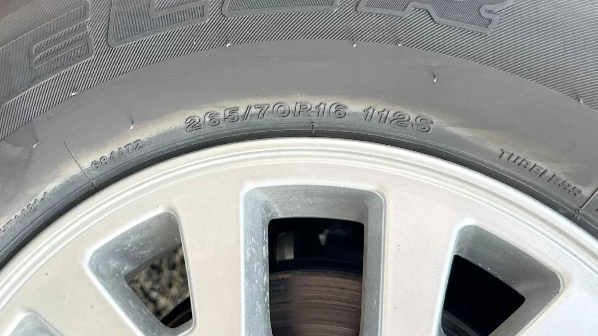 2.4L GLX New Face DC 4WD 5MT - Image 10