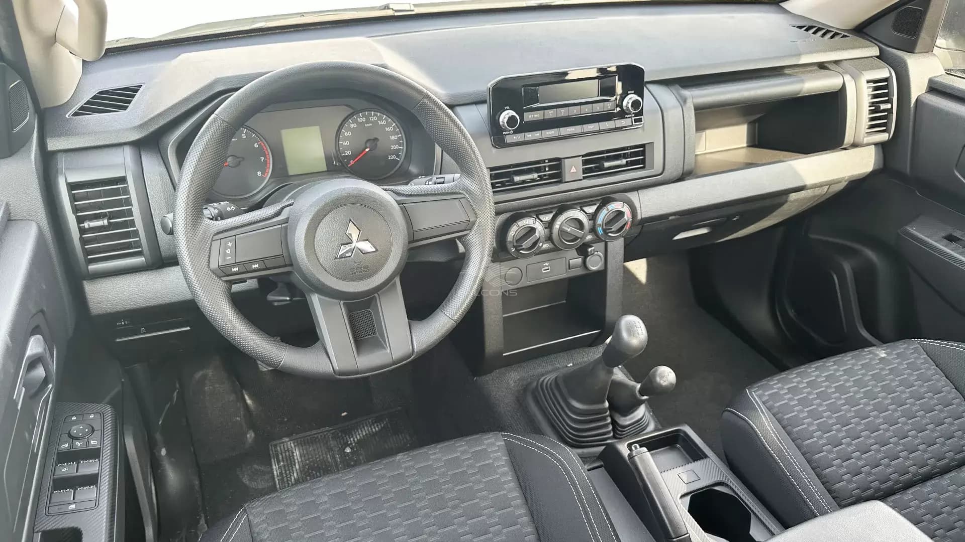 2.4L GLX New Face DC 4WD 5MT - Image 15