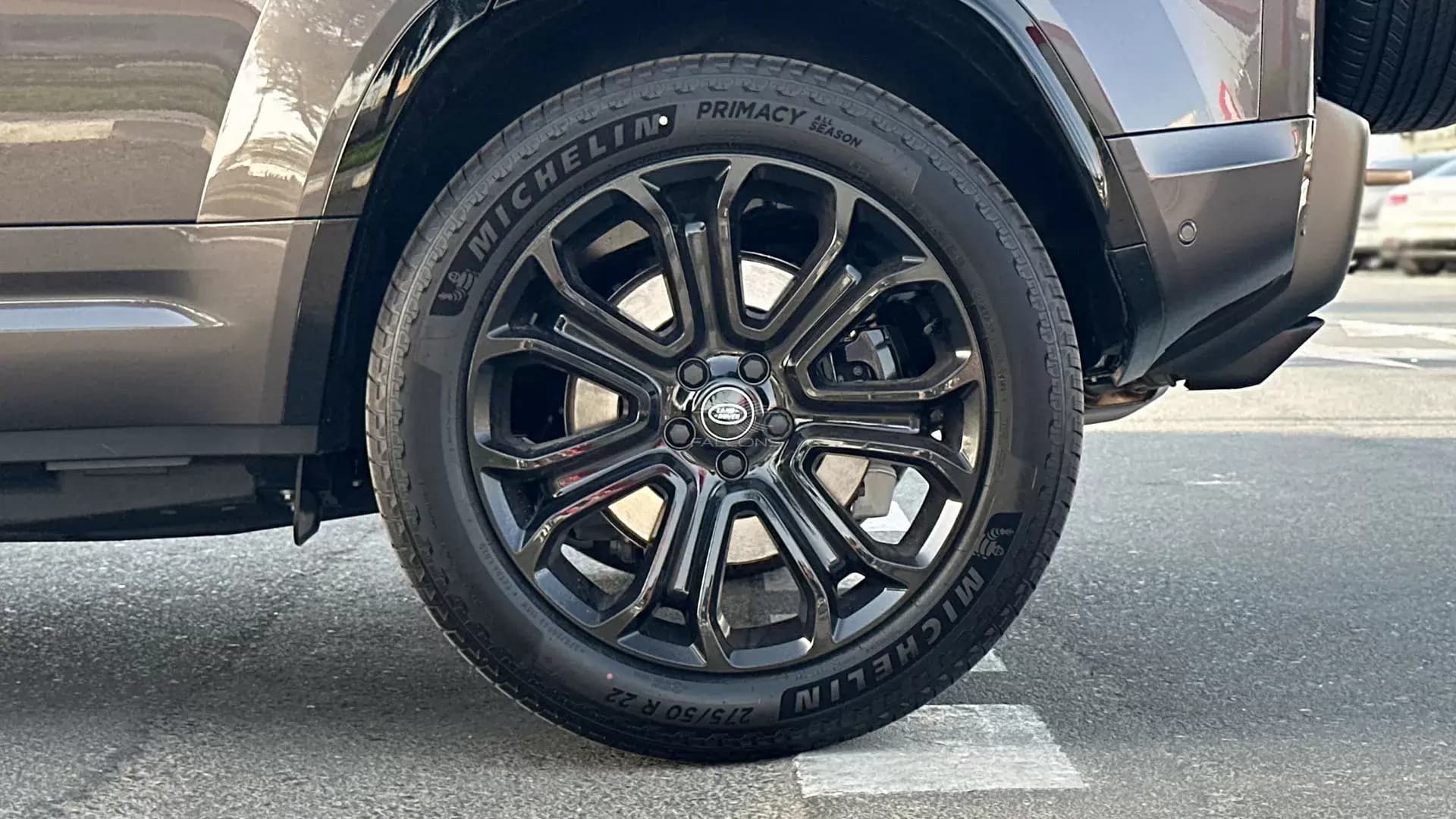 4.4L OCTA AWD 5DR SWB 635PS AT - Image 8