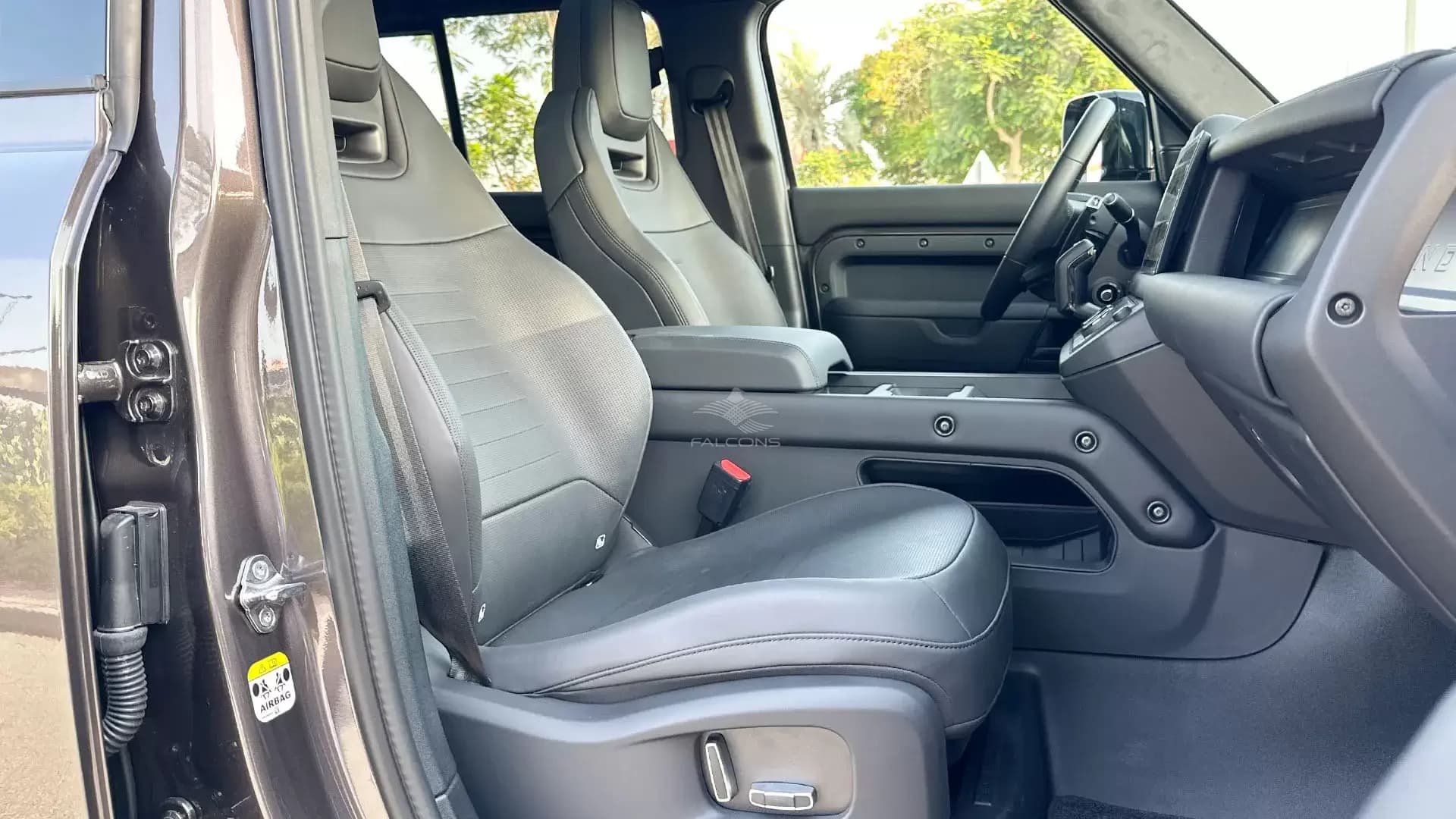 4.4L OCTA AWD 5DR SWB 635PS AT - Image 10