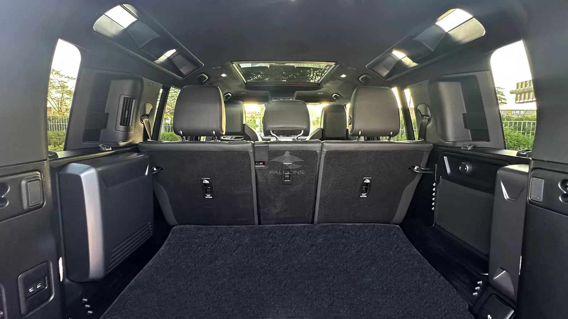 4.4L OCTA AWD 5DR SWB 635PS AT - Image 26