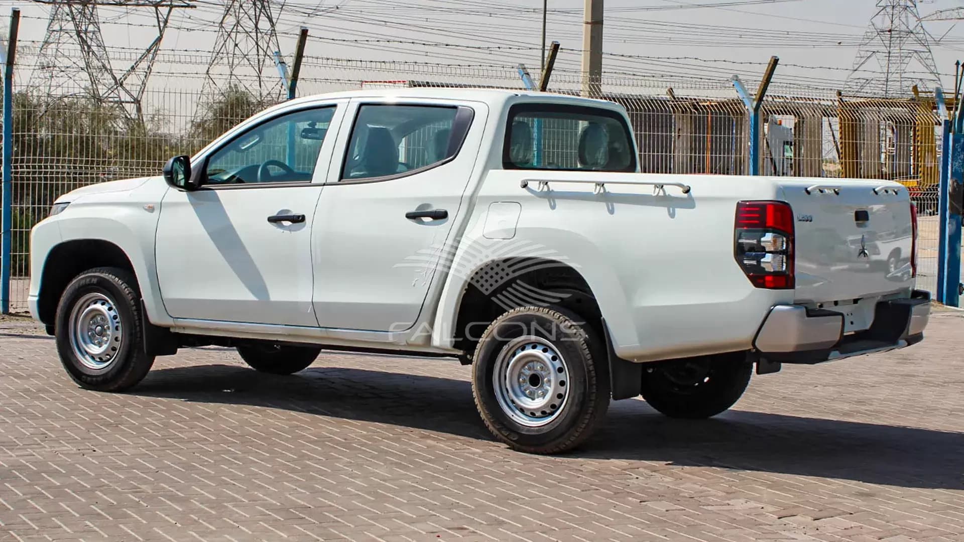 2.5L MT 2023 - Image 3