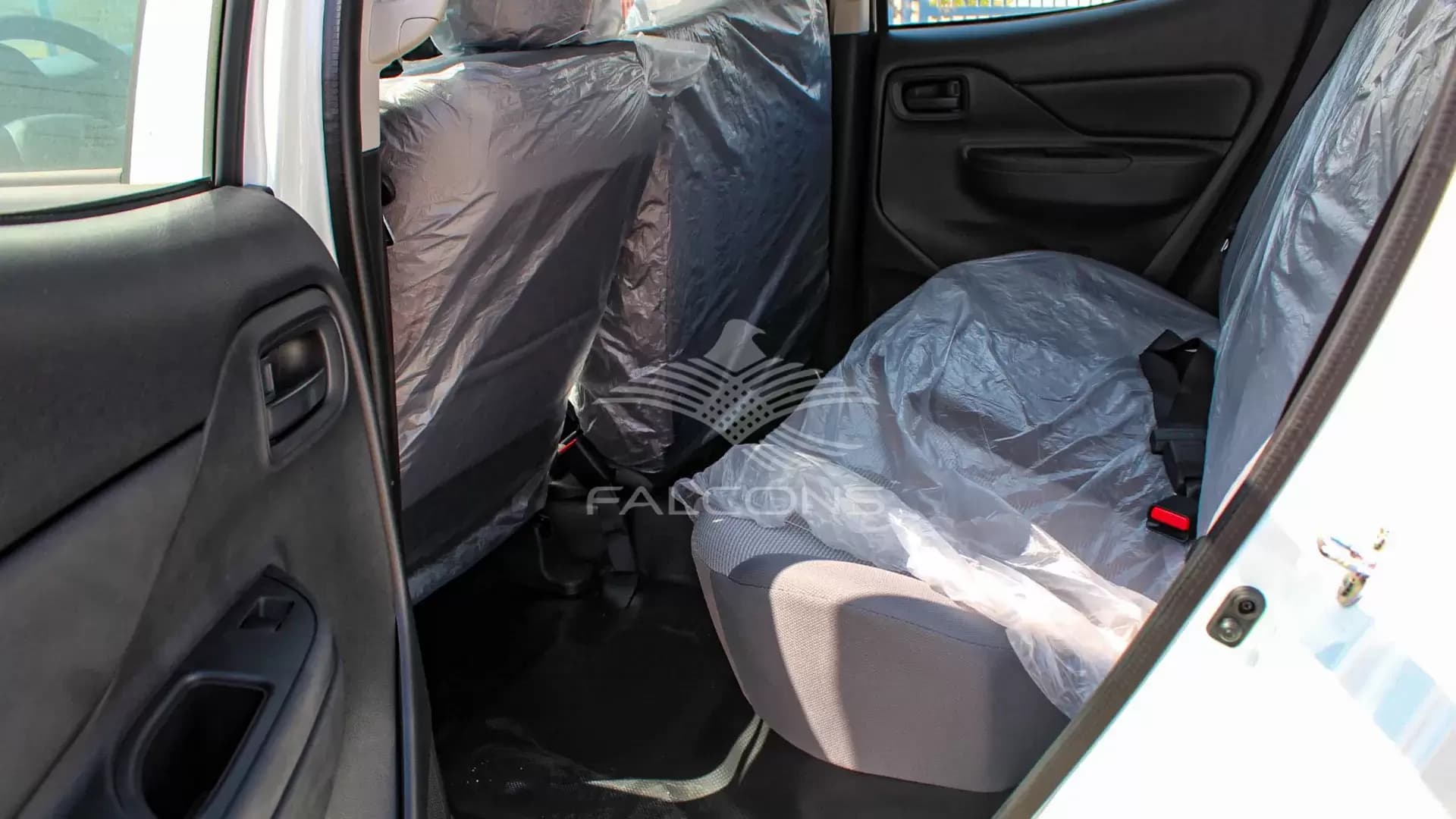 2.5L MT 2023 - Image 12