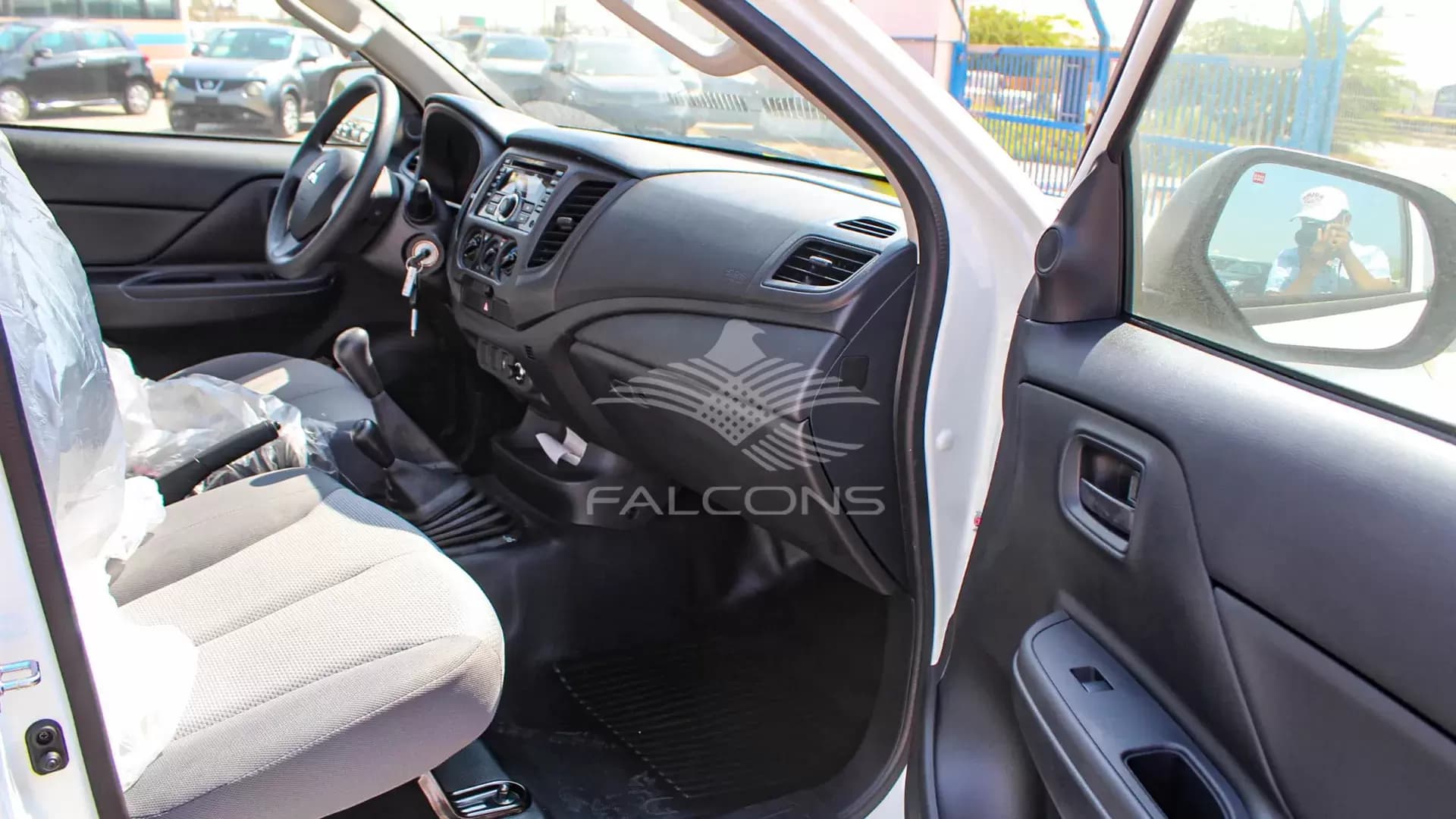 2.5L MT 2023 - Image 14