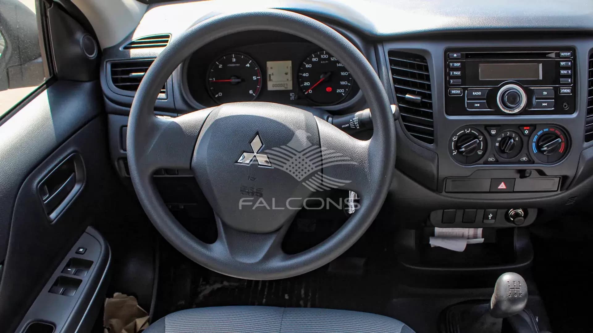 2.5L MT 2023 - Image 18