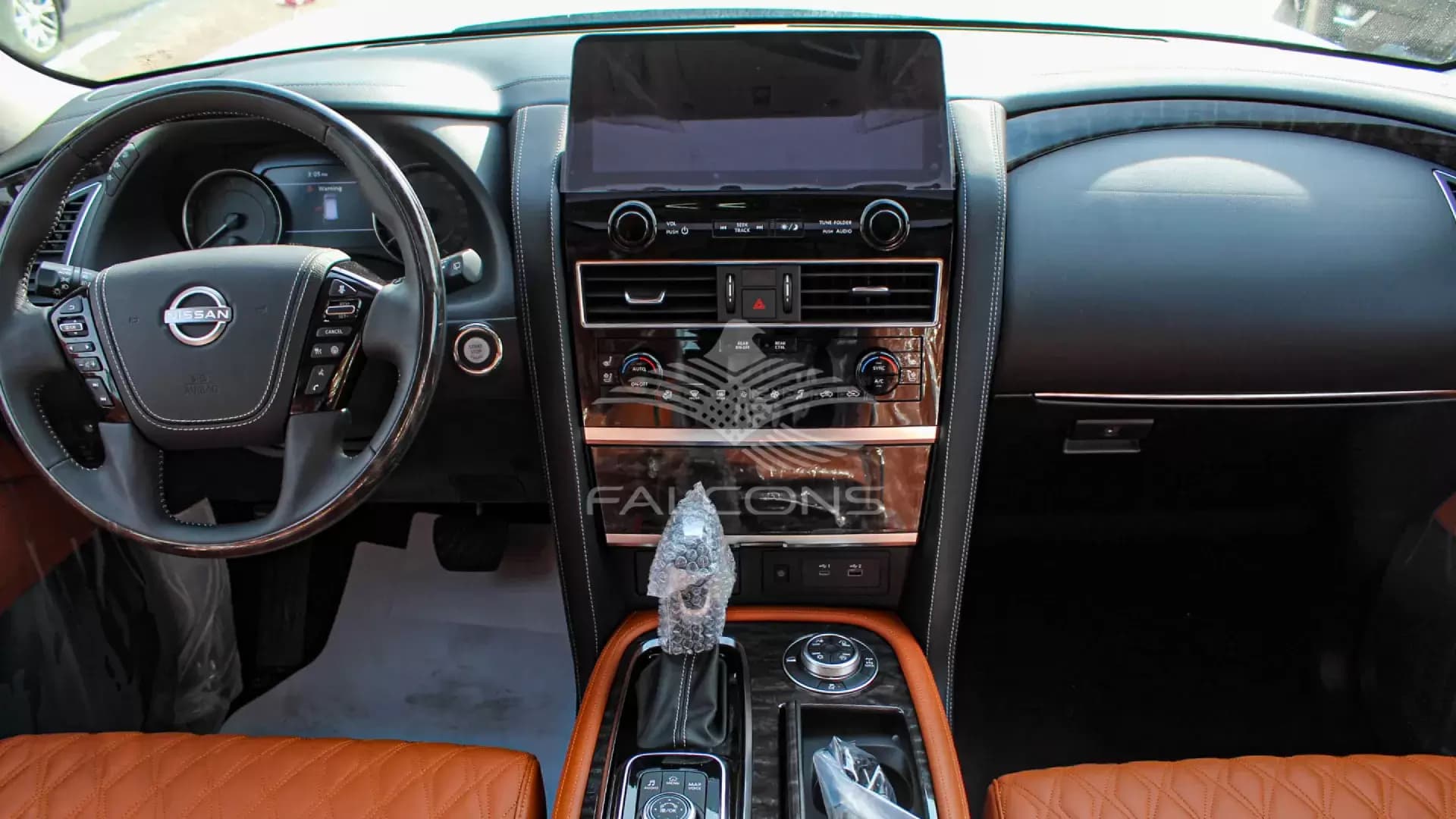 PLATINUM CITY 5.6L V8 AT - Image 22