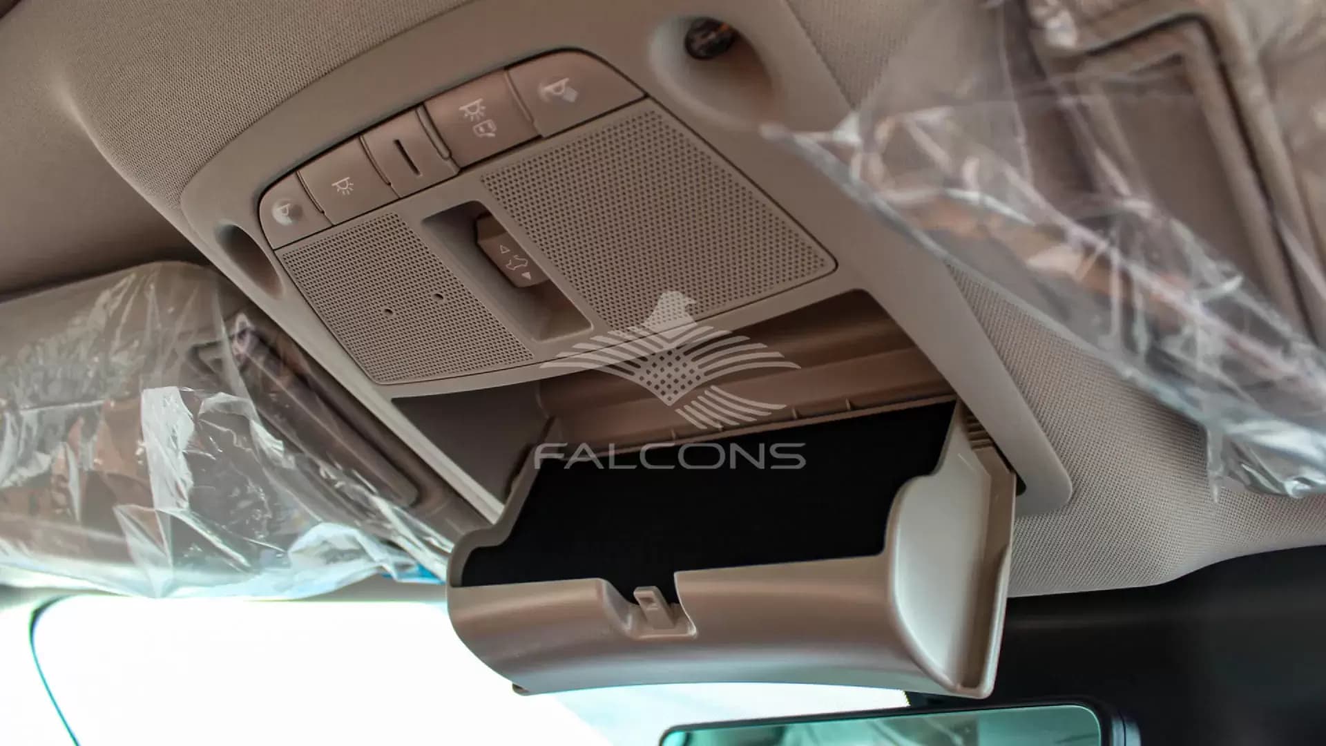 PLATINUM CITY 5.6L V8 AT - Image 24