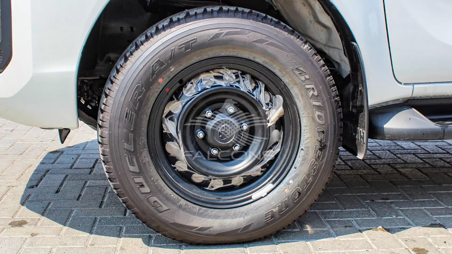 2.4L GL Diesel MID D DC 4WD MT - Image 9