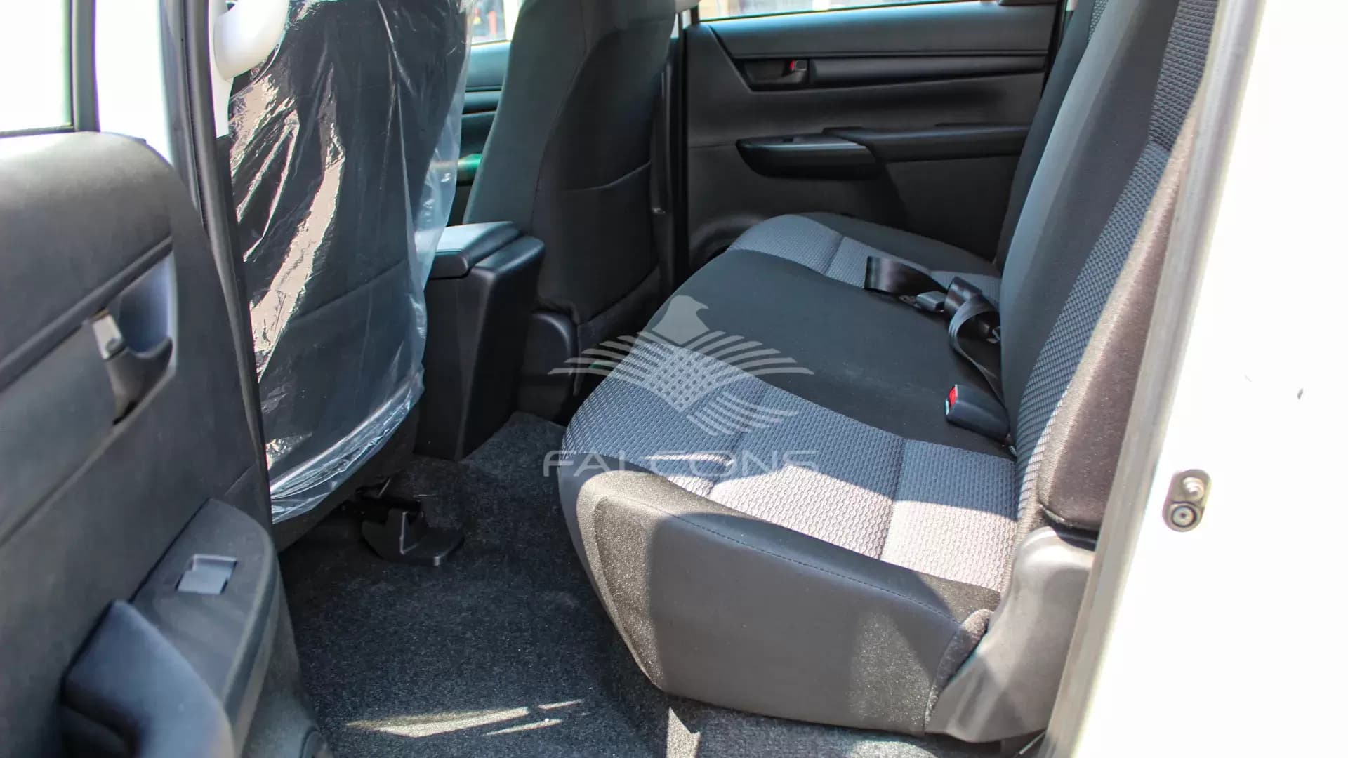 2.4L GL Diesel MID D DC 4WD MT - Image 11