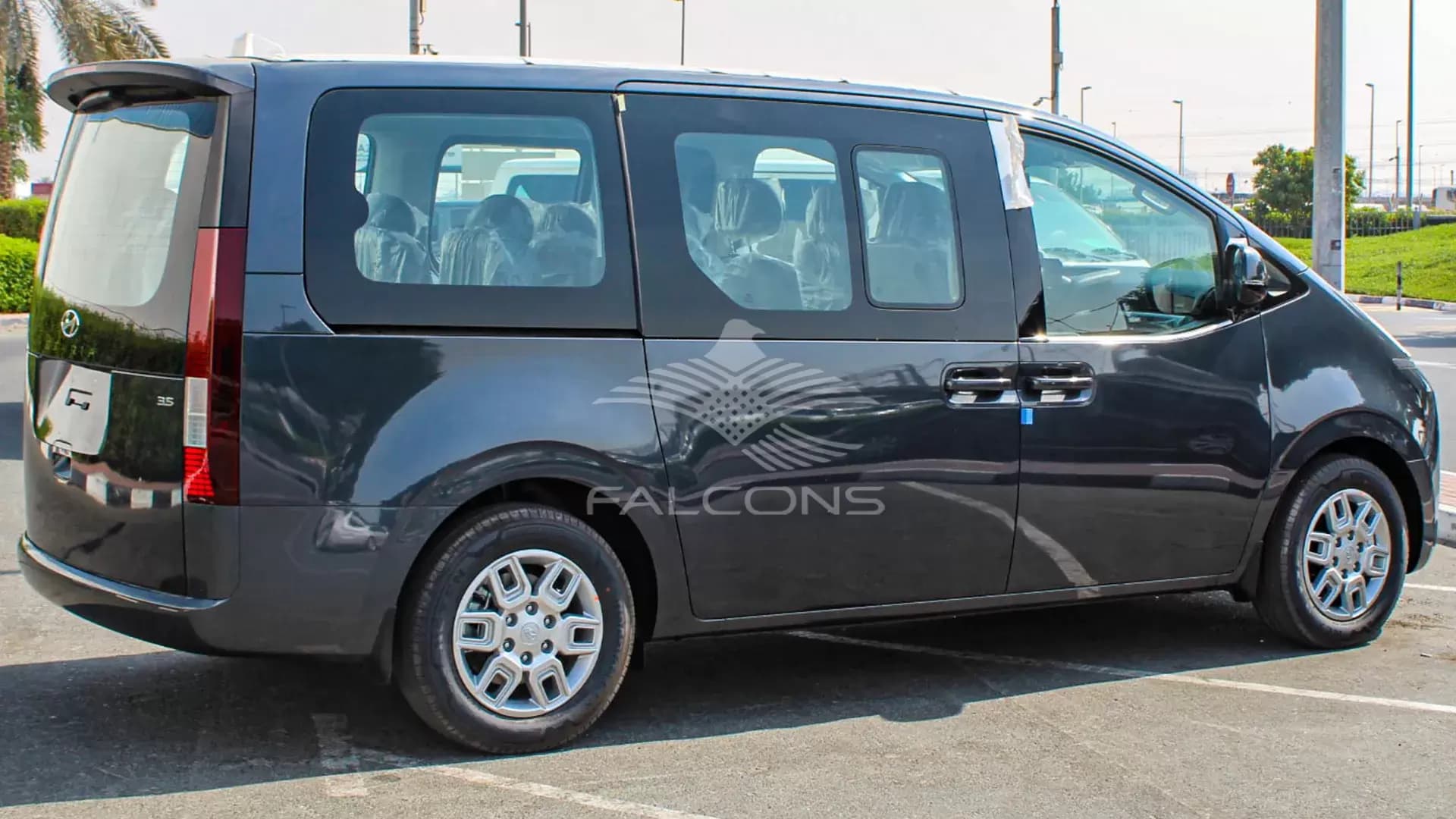 3.5L STARIA 11 STR COMFORT AT - Image 5