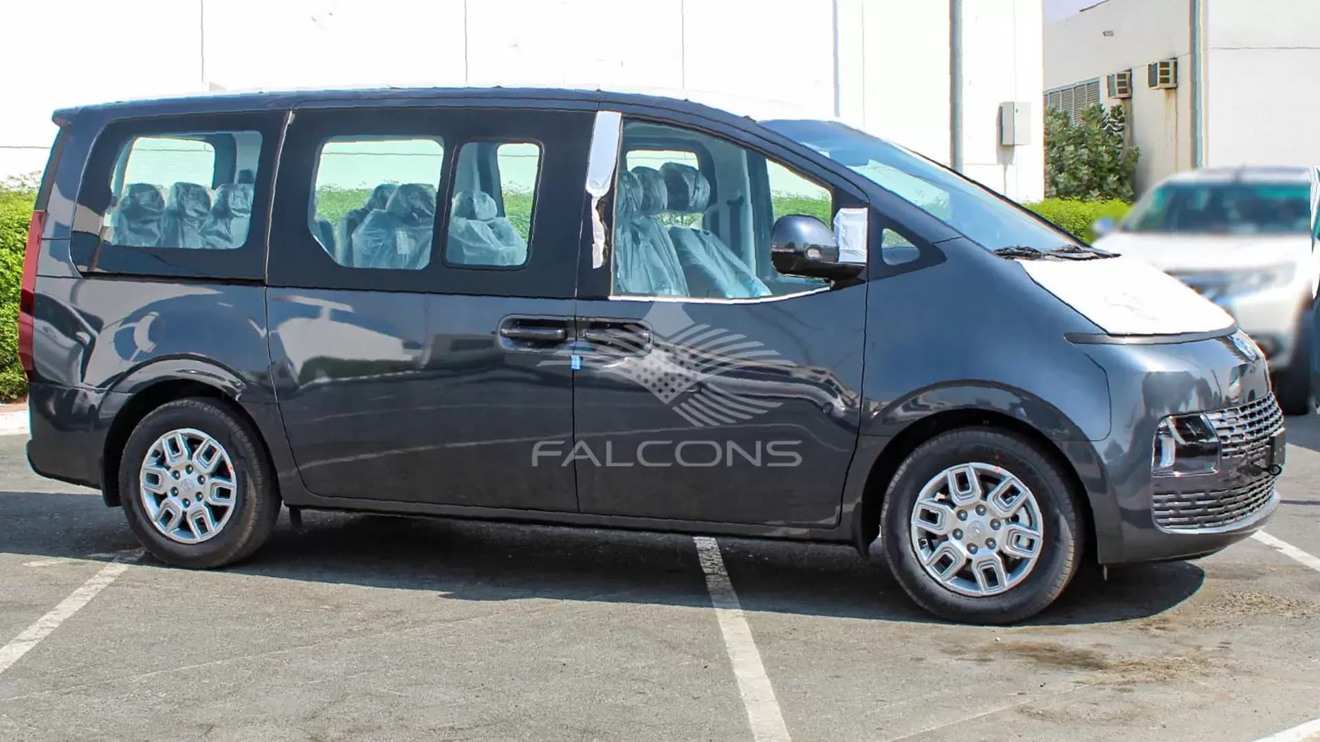 3.5L STARIA 11 STR COMFORT AT - Image 8