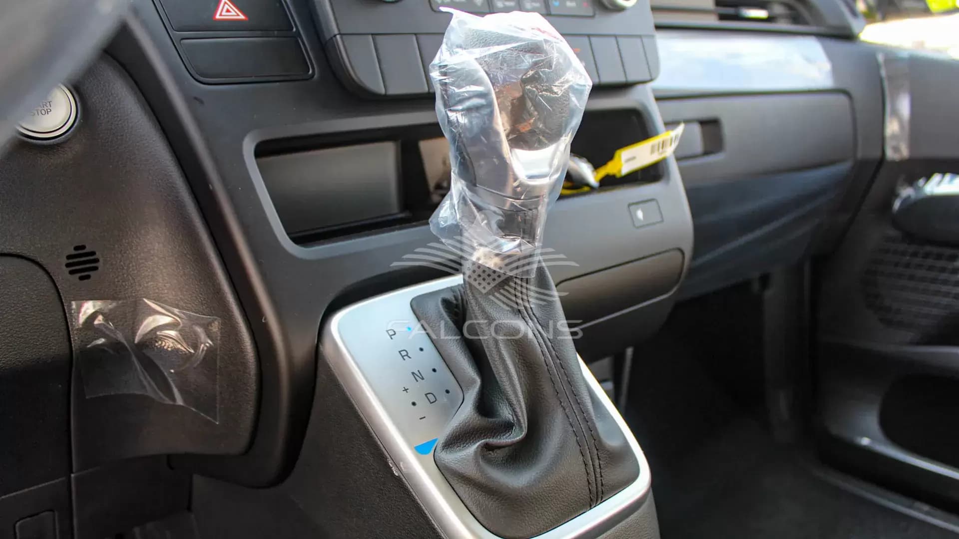 3.5L STARIA 11 STR COMFORT AT - Image 20