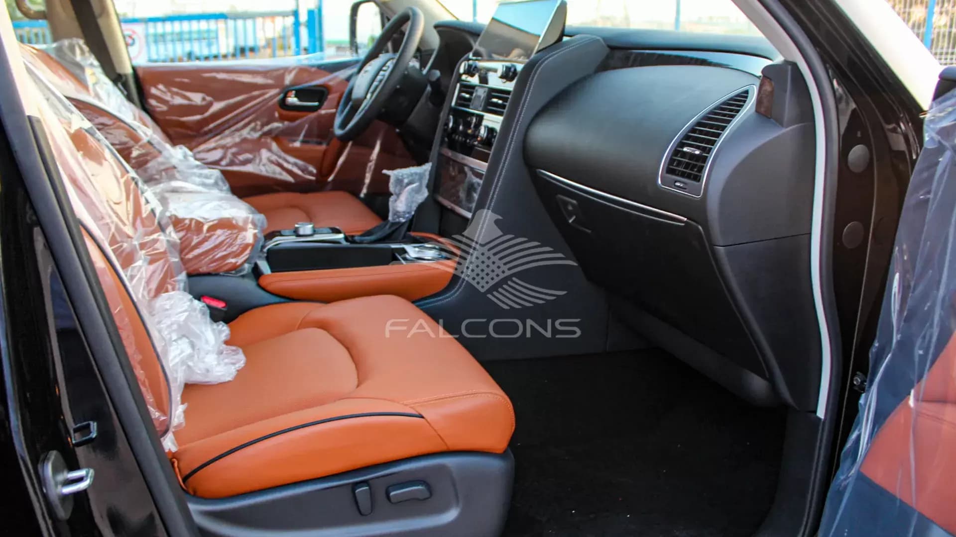 LE TITANIUM 5.6L V8 7AT - Image 11