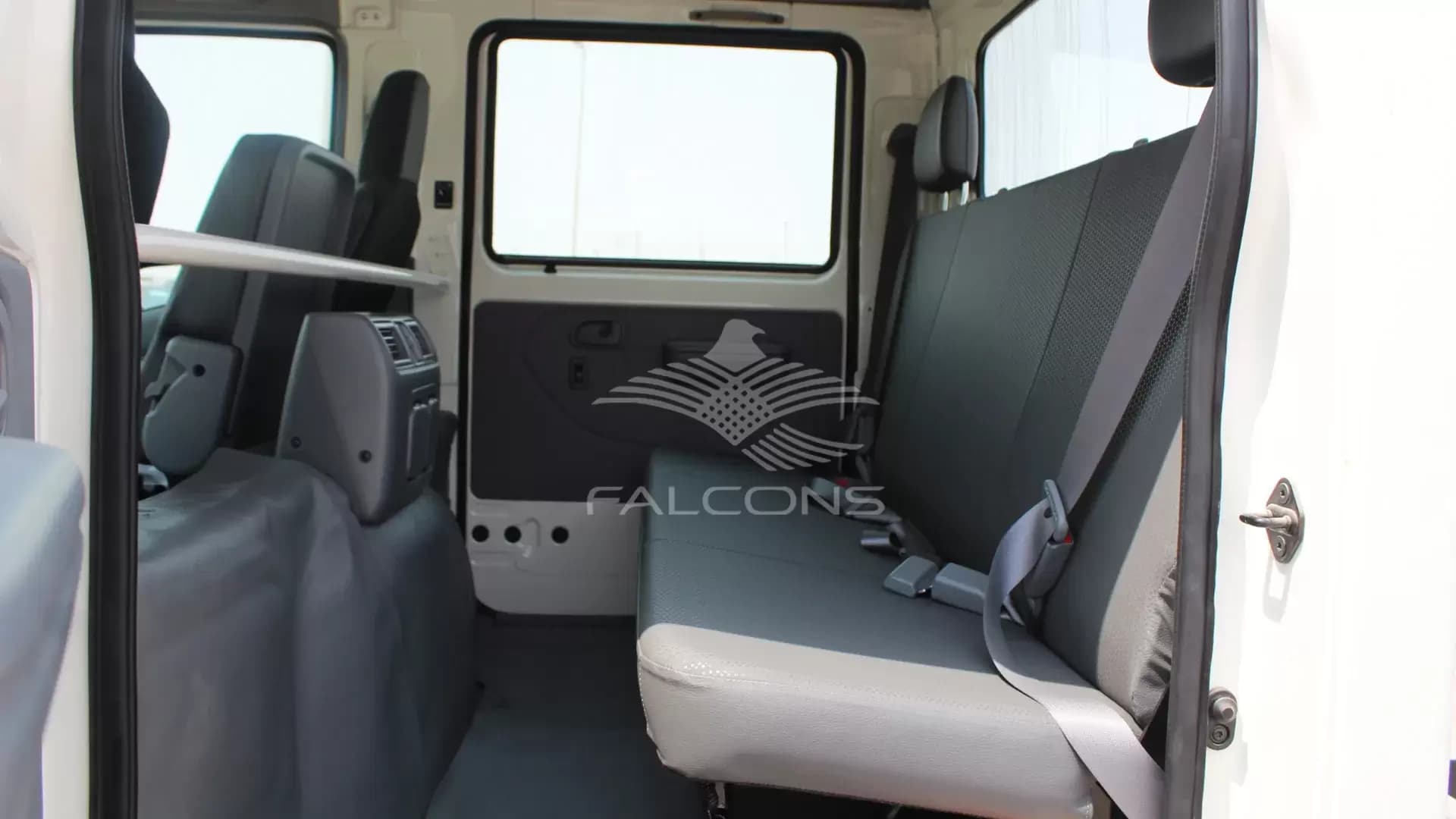 XZU 720L 714LWB CREW CAB 4x2 CHASSIS MT - Image 10