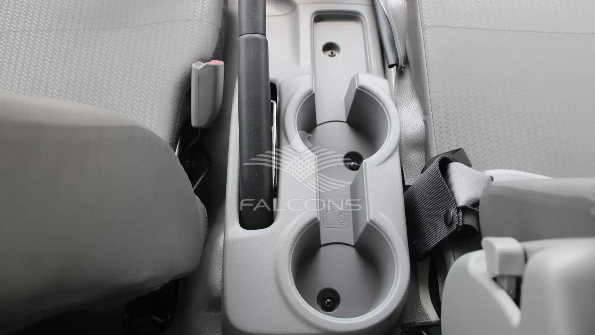 XZU 720L 714LWB CREW CAB 4x2 CHASSIS MT - Image 19