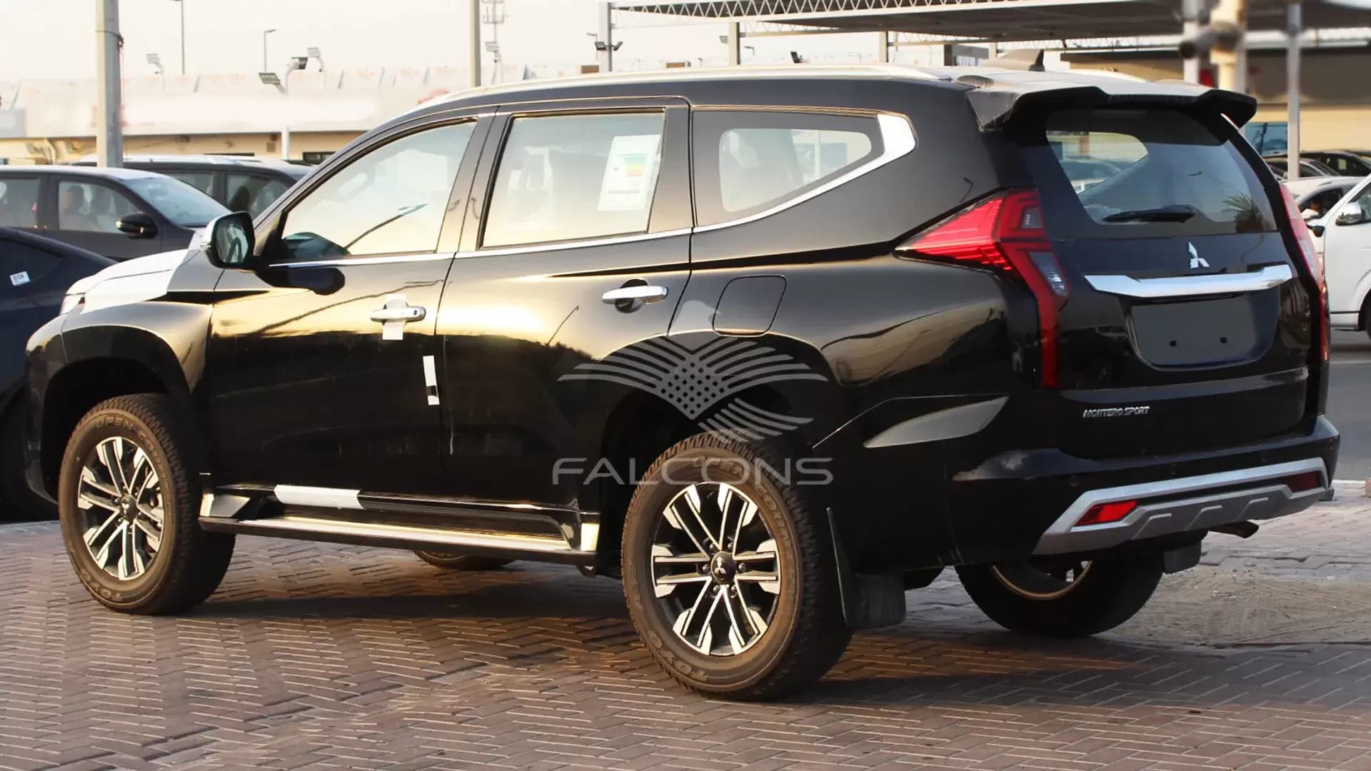 3.0L 4WD Sport AT - Image 2