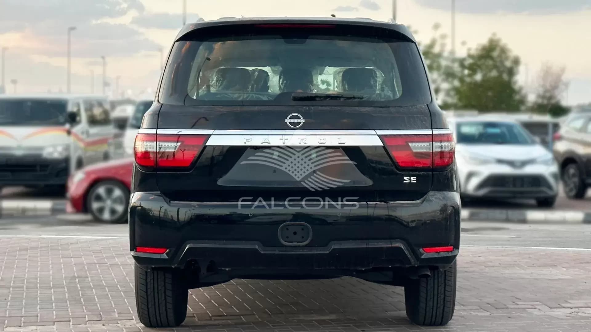 4.0L TITANIUM V6 7AT P 2023 - Image 3