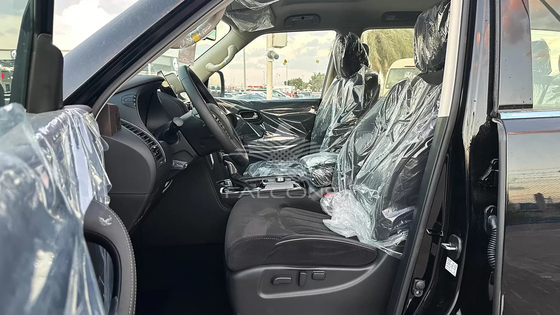 4.0L TITANIUM V6 7AT P 2023 - Image 9