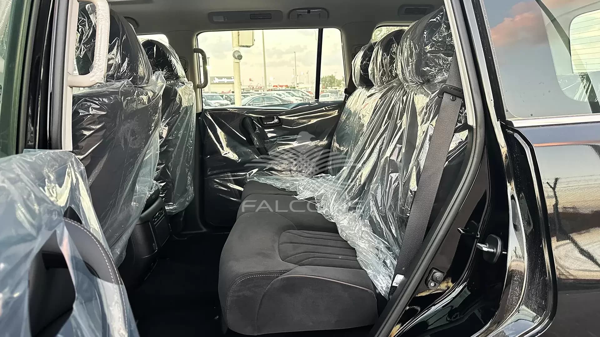 4.0L TITANIUM V6 7AT P 2023 - Image 10