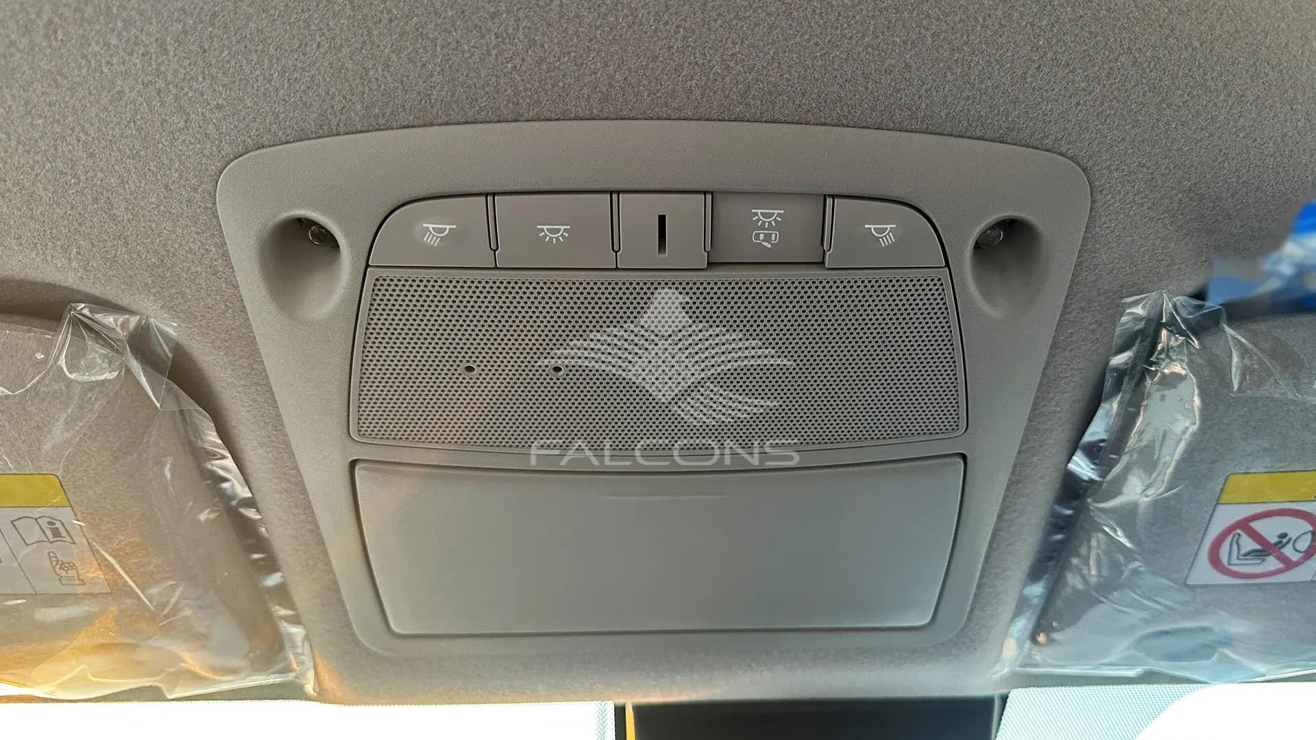 2.5L 4WD P 7S PLATINUM AT - Image 22