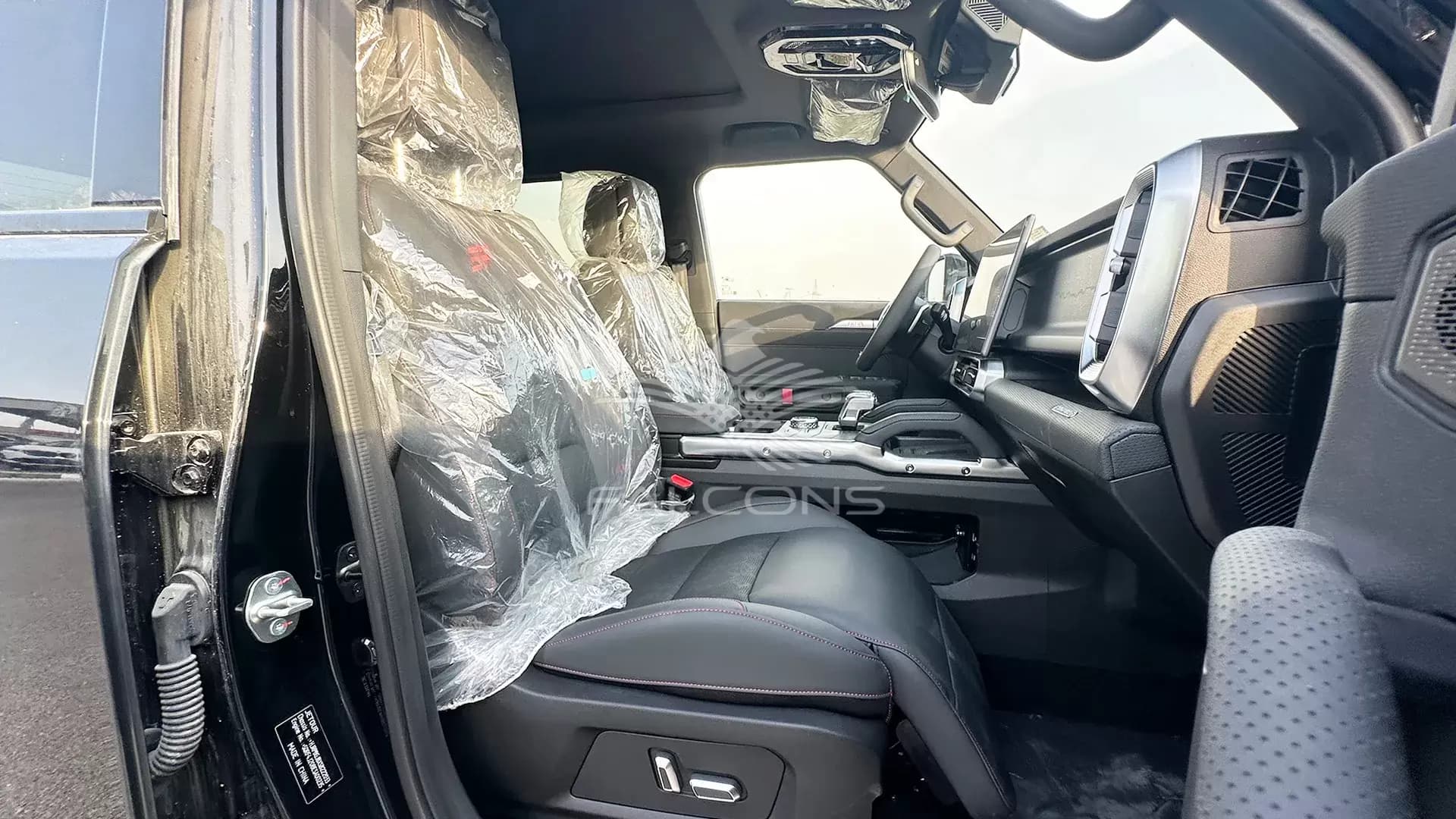 2.0L LUX P AT - Image 13