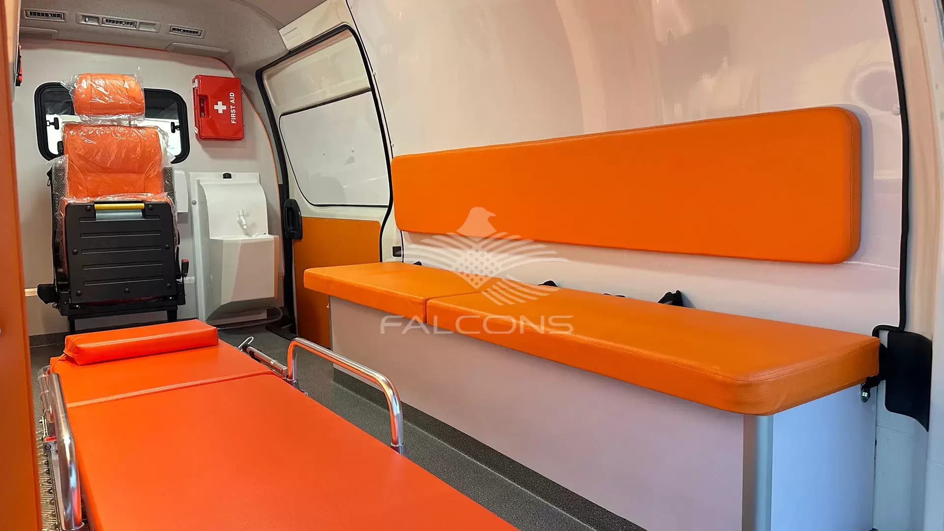 2.7L VAN HIGH ROOF AMBULANCE P MT - Image 11