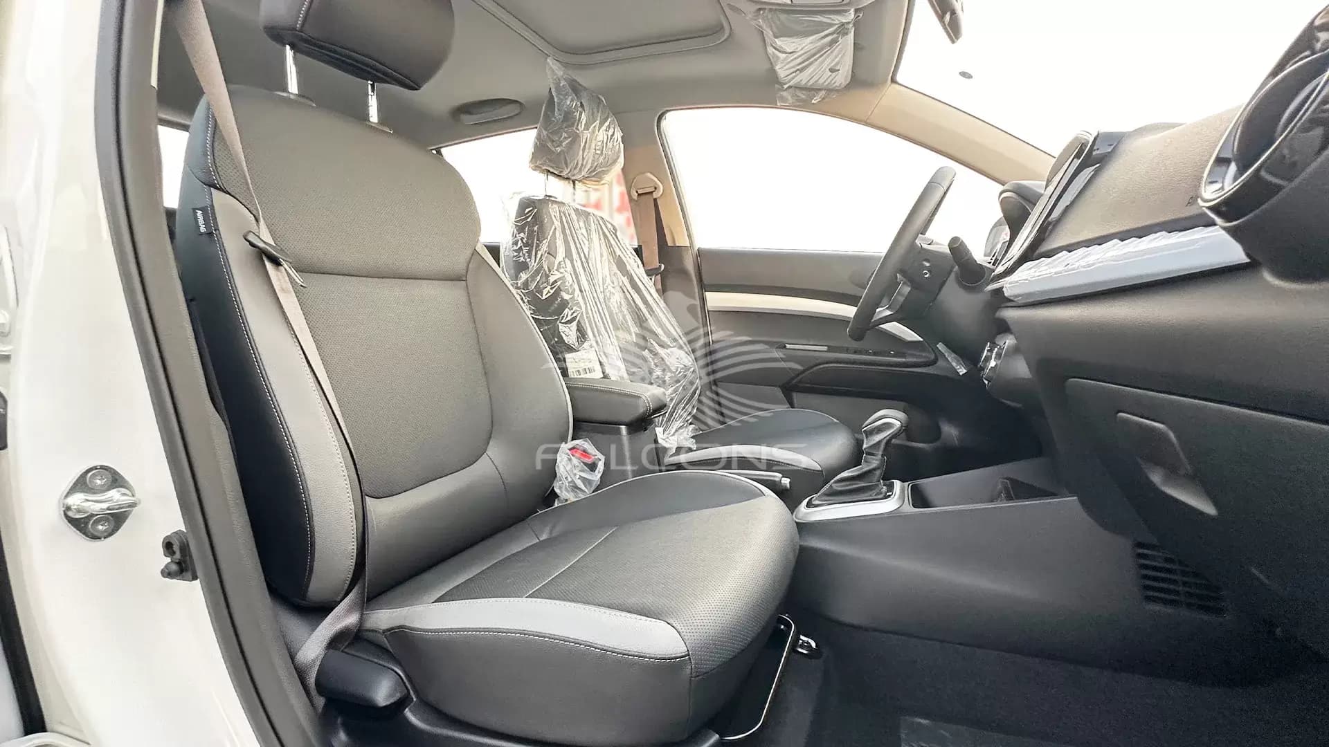 1.4L FUN VERSION SUNROOF AT - Image 10