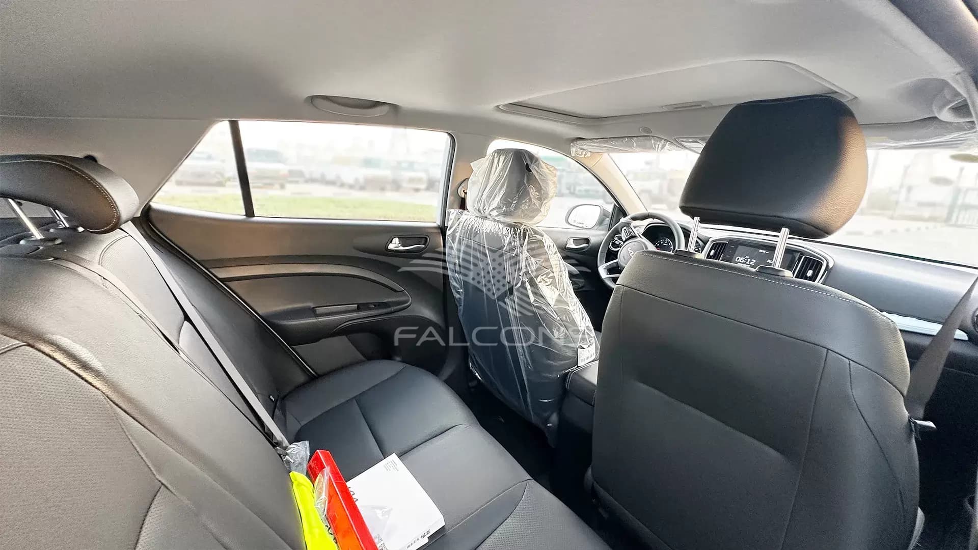 1.4L FUN VERSION SUNROOF AT - Image 12